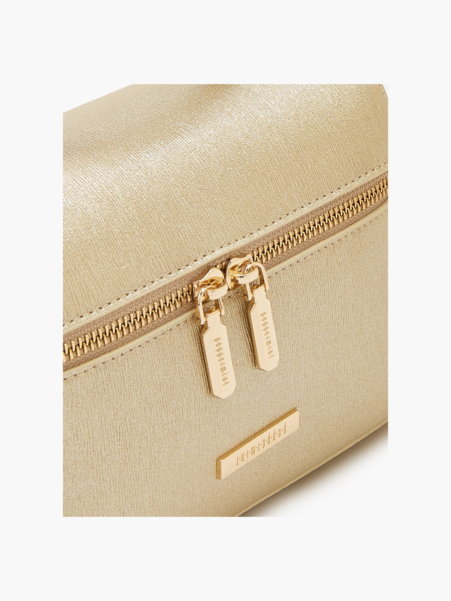 Textured Crossbody Bag With Detachable Strap