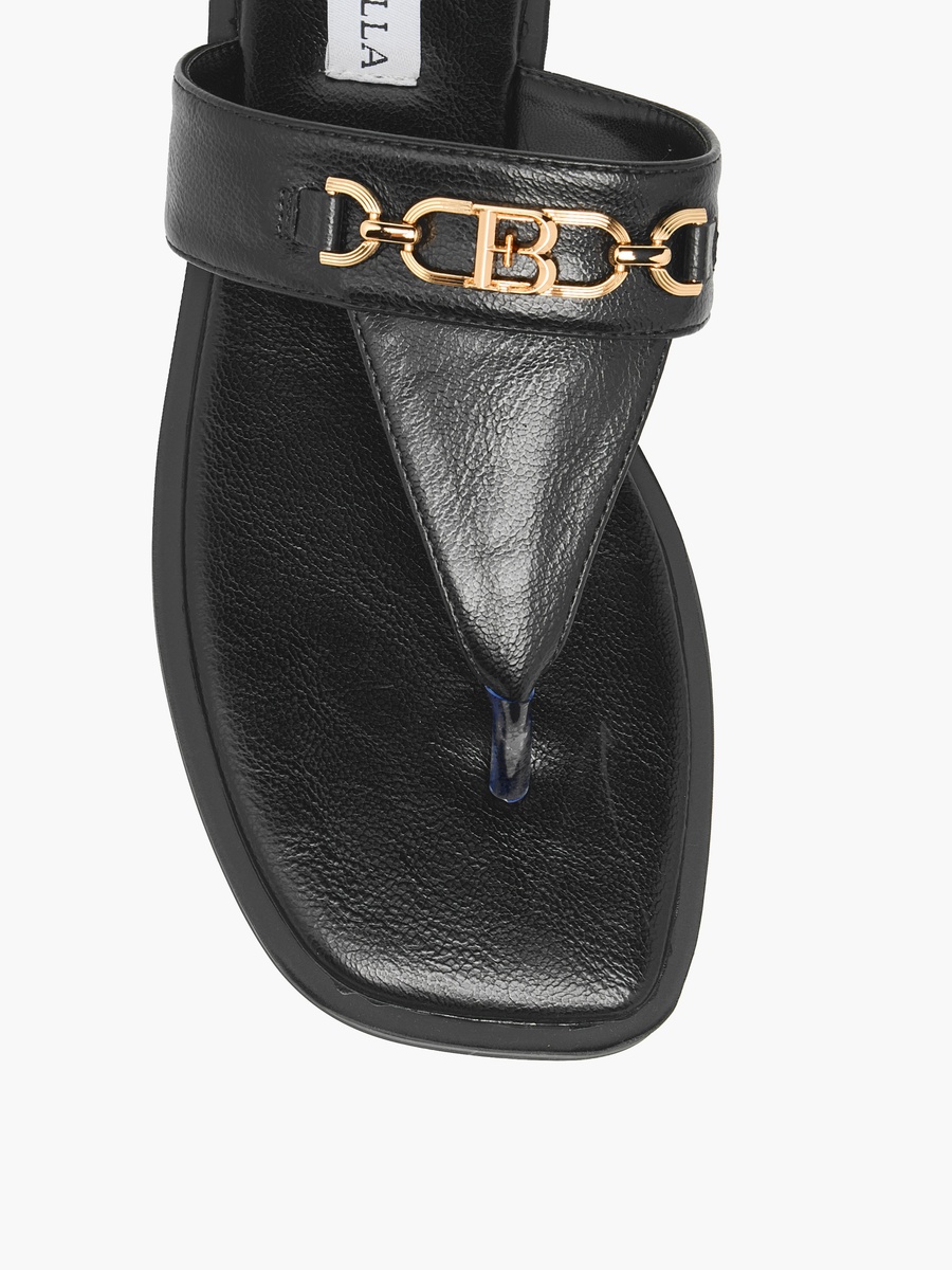 Women Buckle Accent Sandals