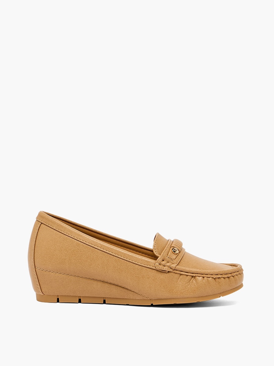 Women Metallic Accent Loafers