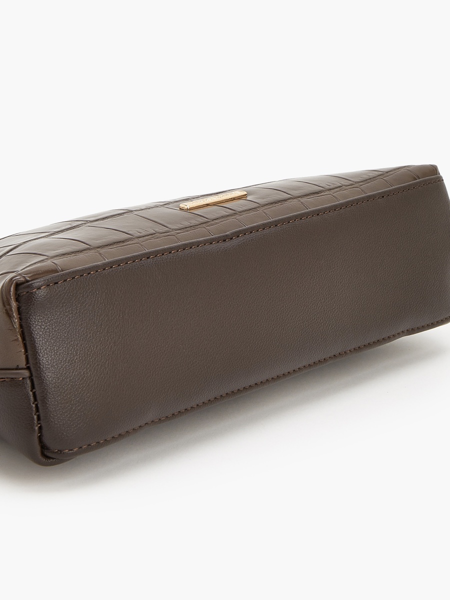 Textured Shoulder Bag With Chain Strap