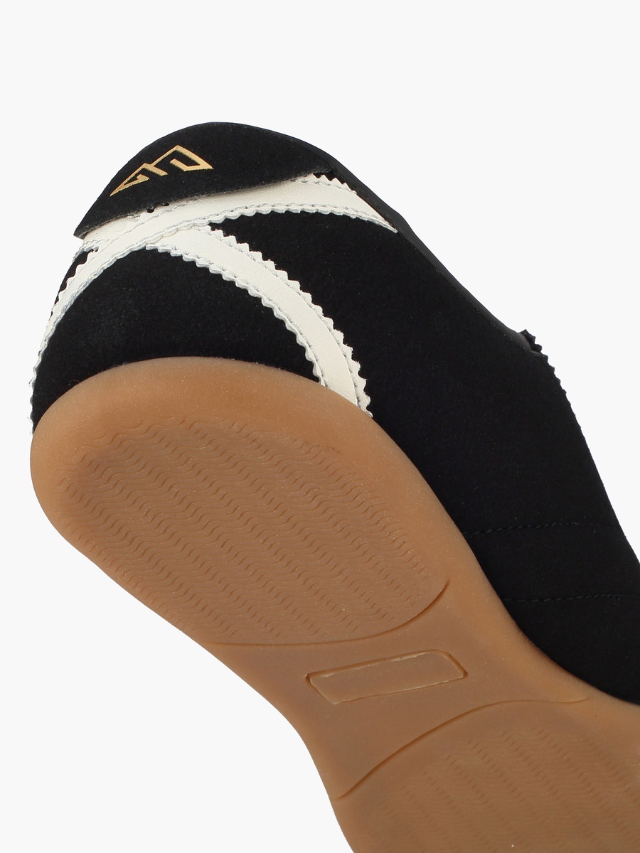 Women Lace-Up Sneakers