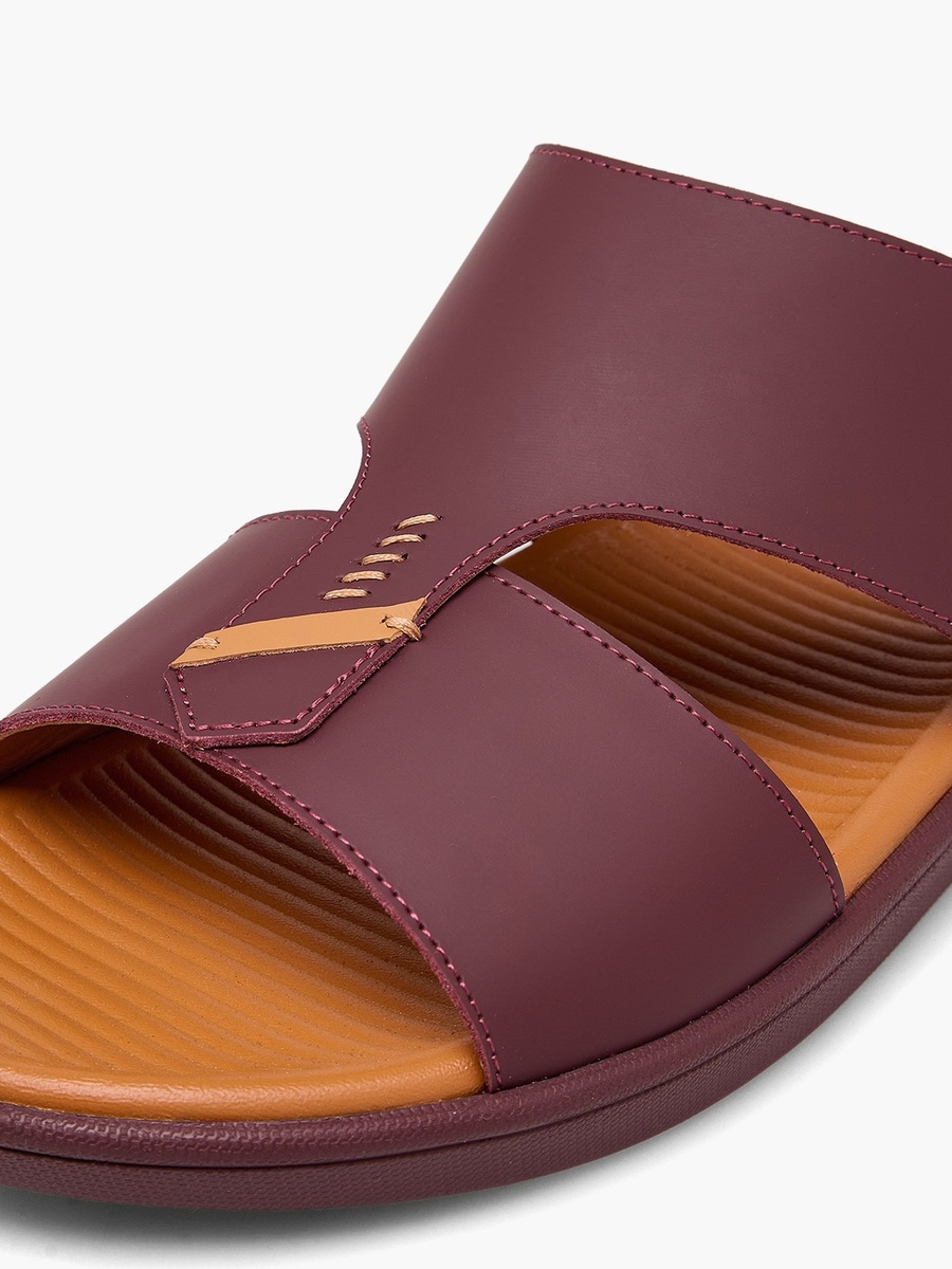 Men Solid Leather Arabic Sandals