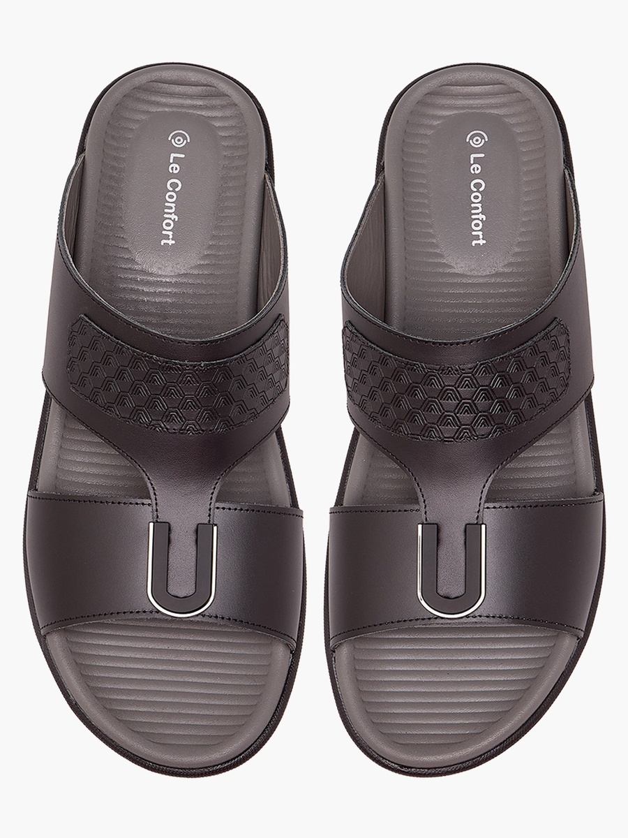Men Textured Leather Arabic Sandals