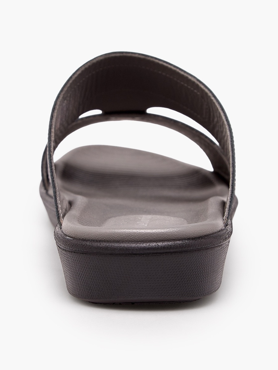 Men Textured Leather Arabic Sandals