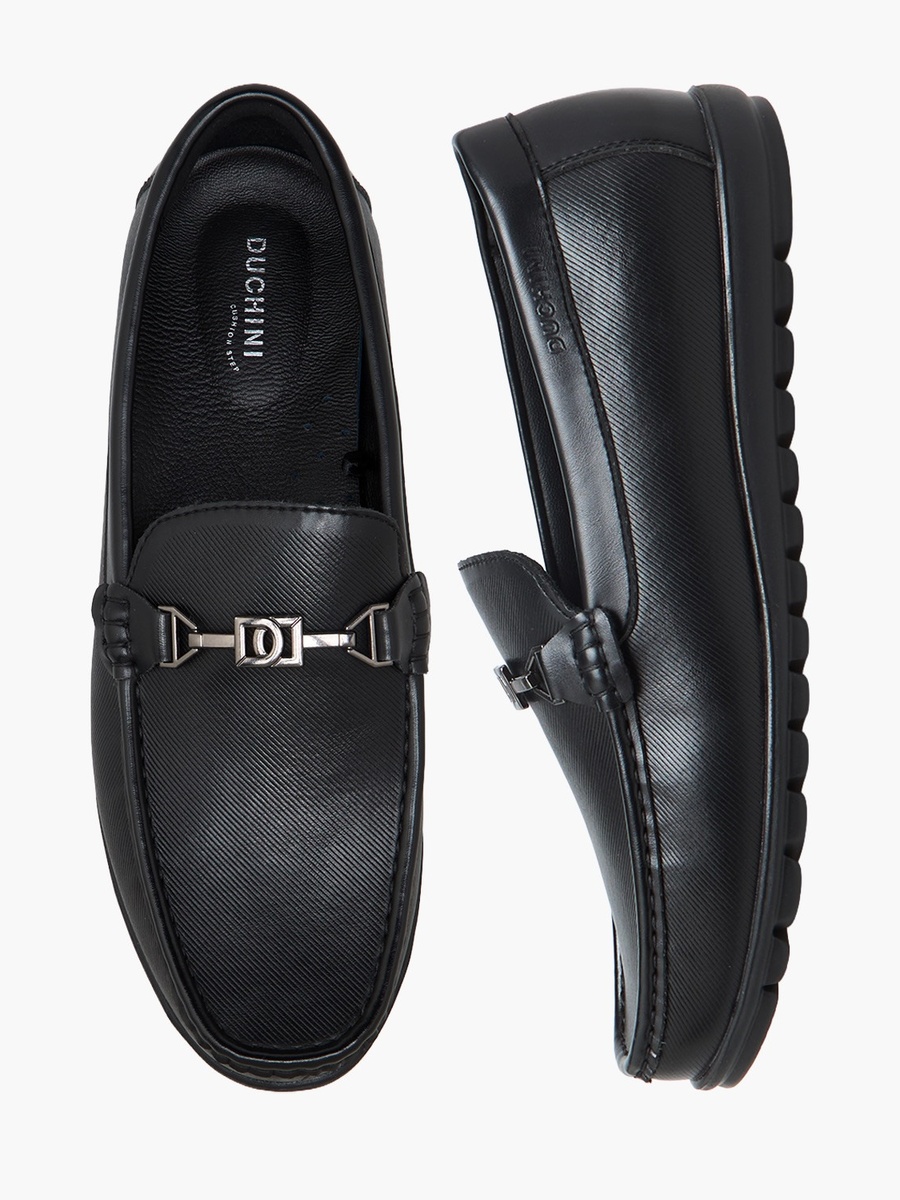 Men Metallic Accent Slip-On Loafers
