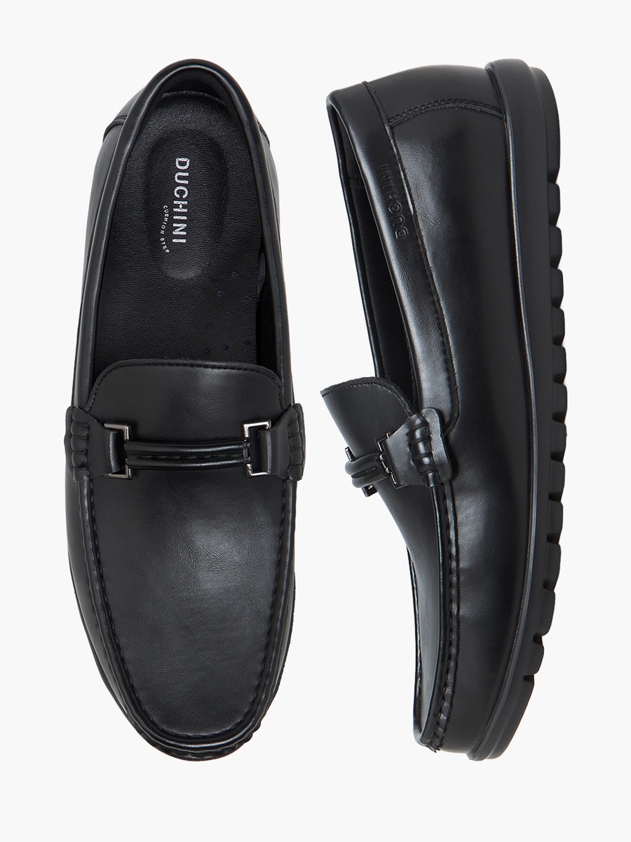 Men Metallic Accent Loafer