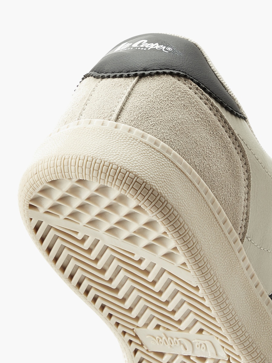 حذاء سنيكرز بطول الكاحل بأربطة للرجال
