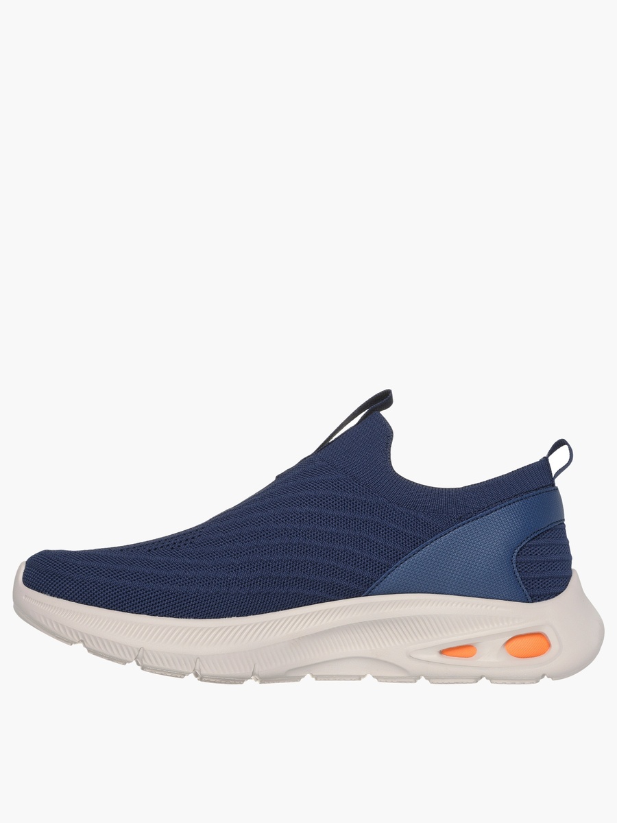 Men Textured Slip-On Sports Shoes
