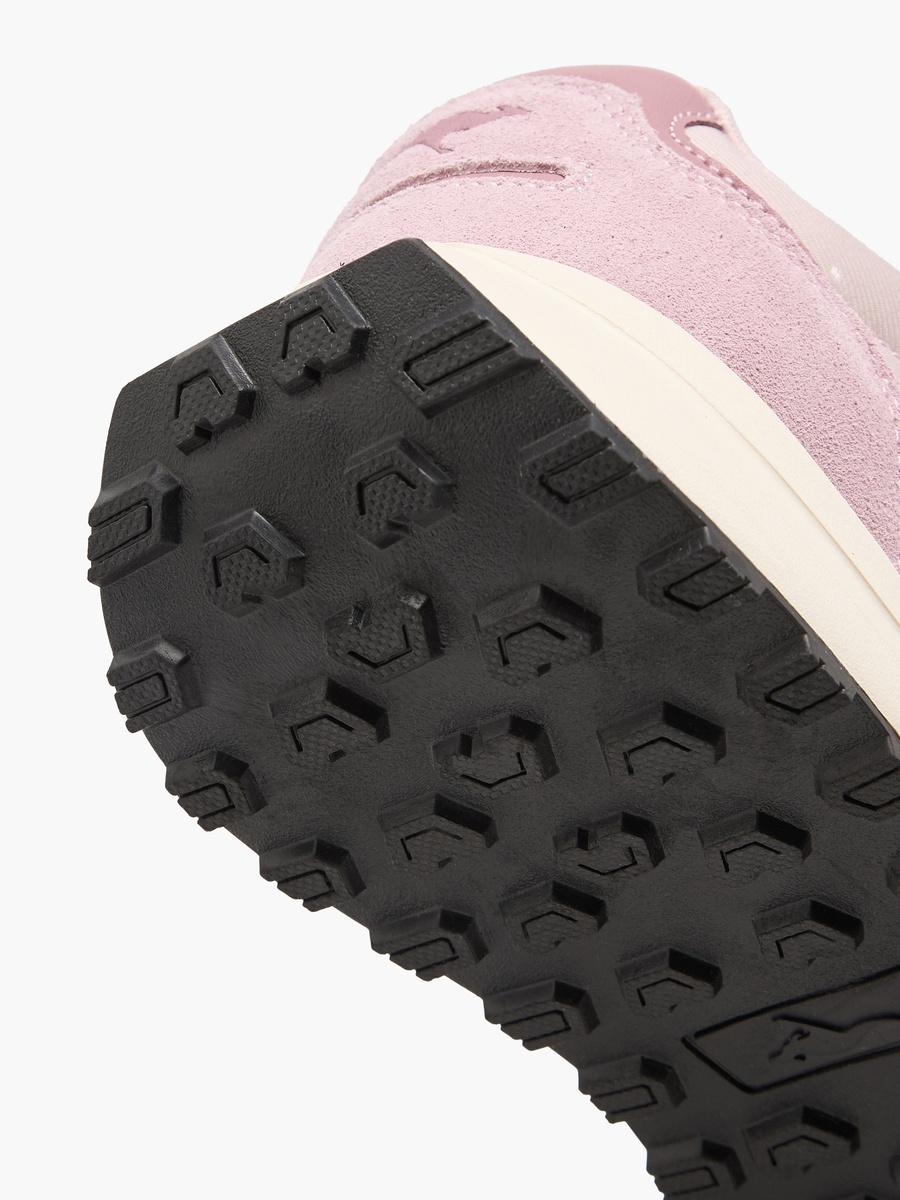 Women Lace-Up Sports Shoes