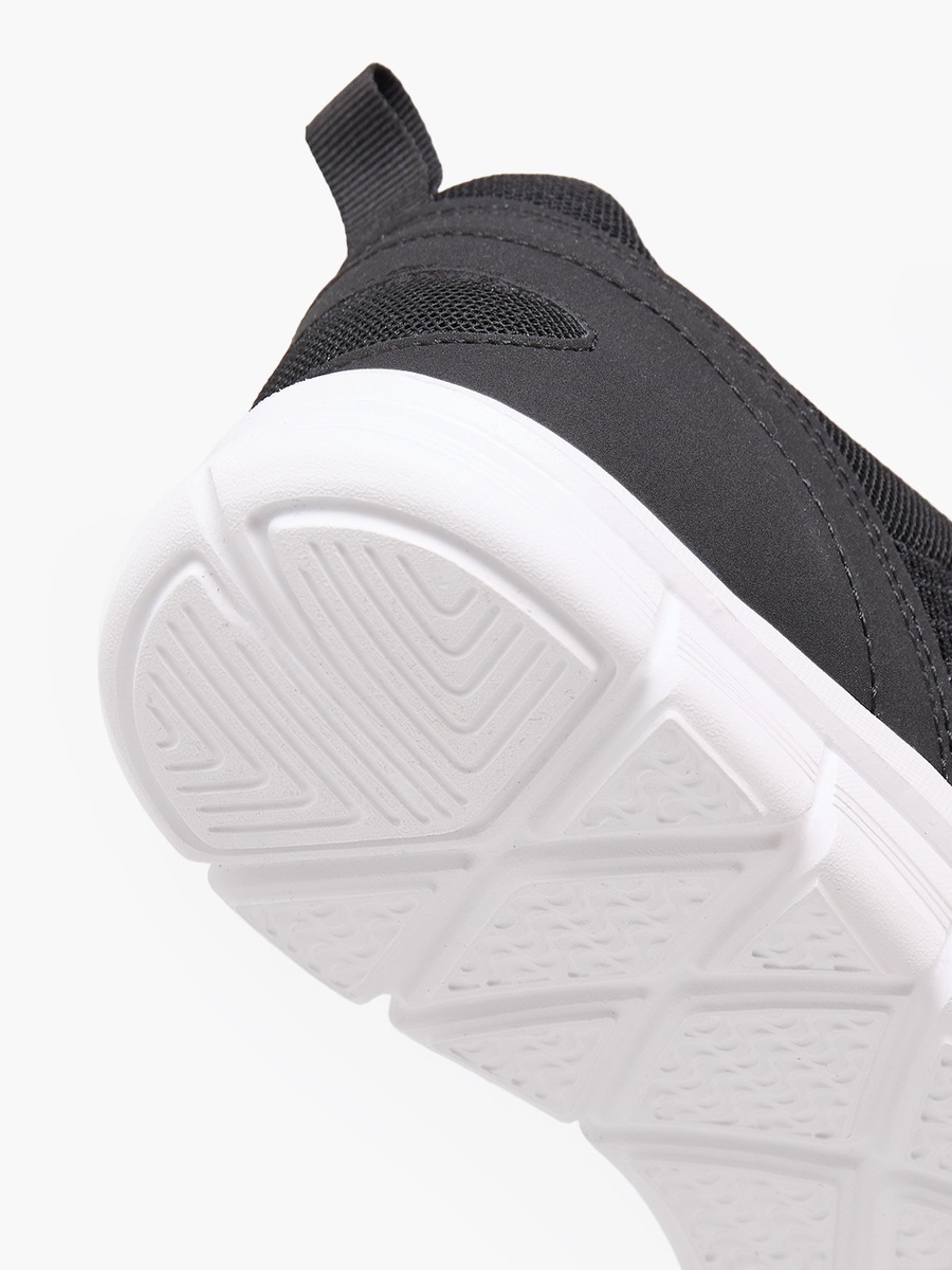 Lace-Up Sports Shoes