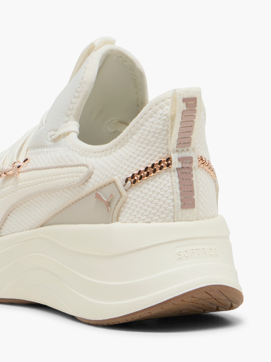 Women Softride Sabrina Lace-Up Sports Shoes