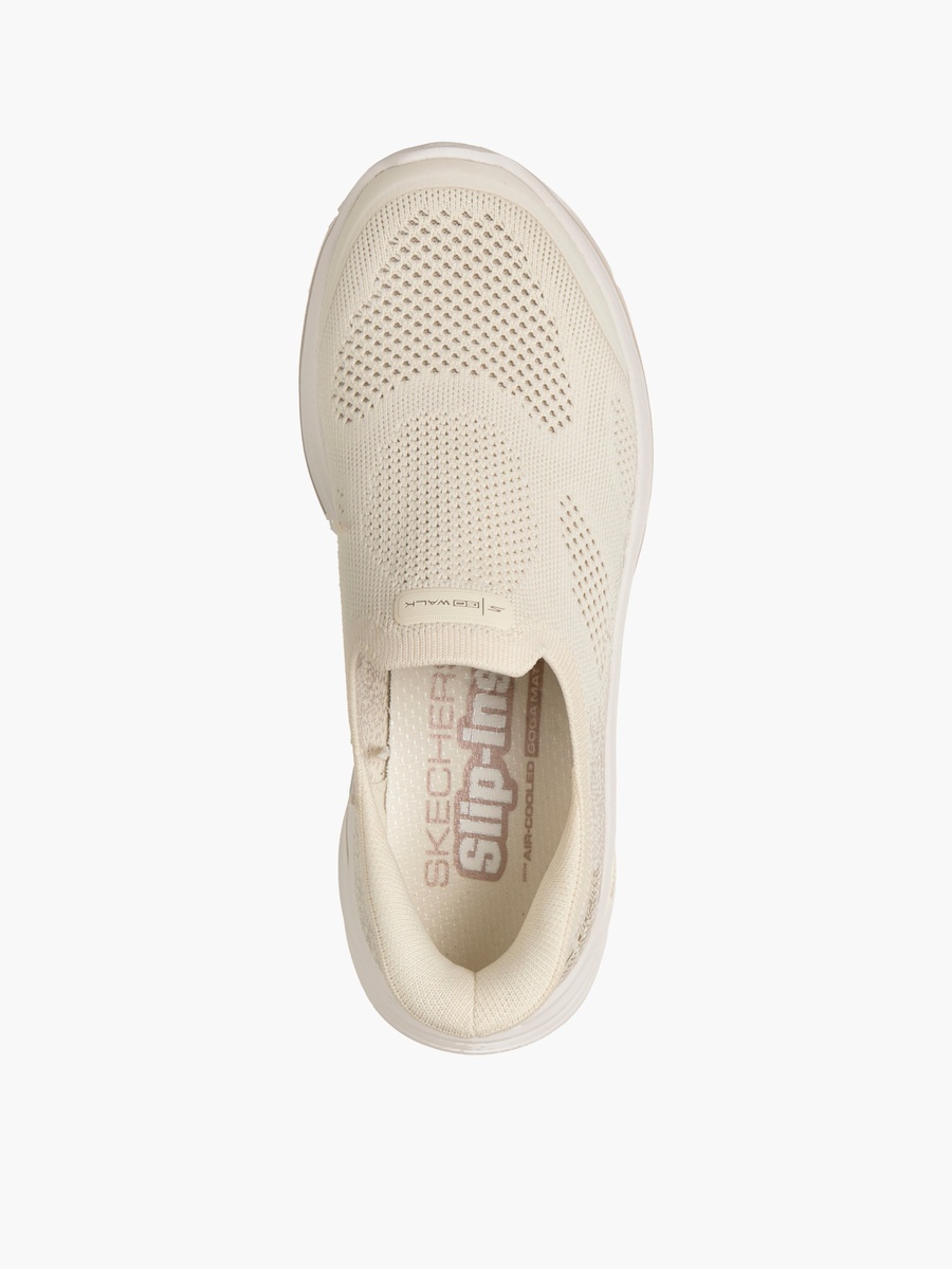 Women Go Walk 8 Slip-On Walking Sports Shoes