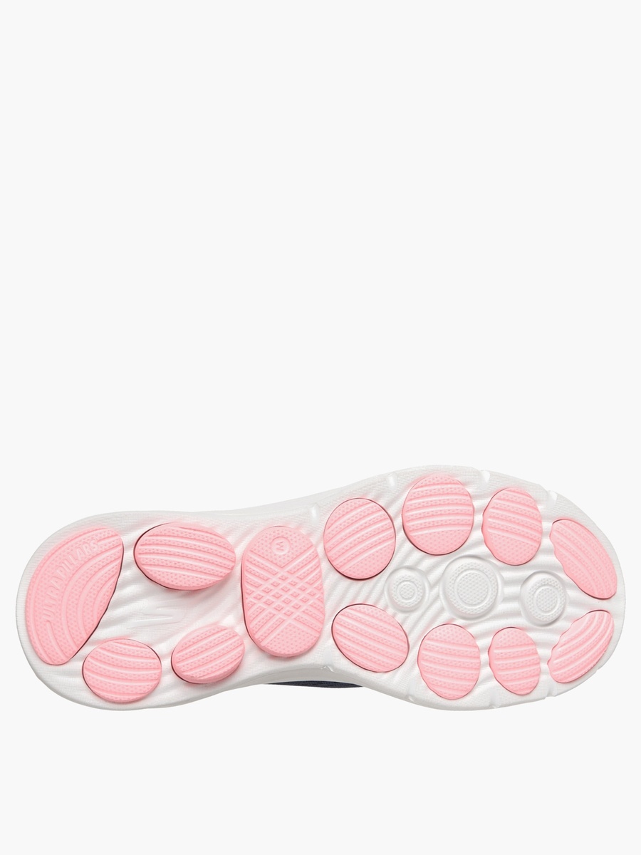 Women Go Walk 8 Slip-On Sports Shoes