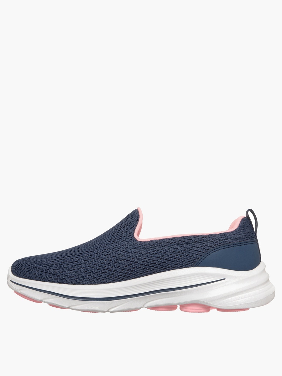 Women Go Walk 8 Slip-On Sports Shoes