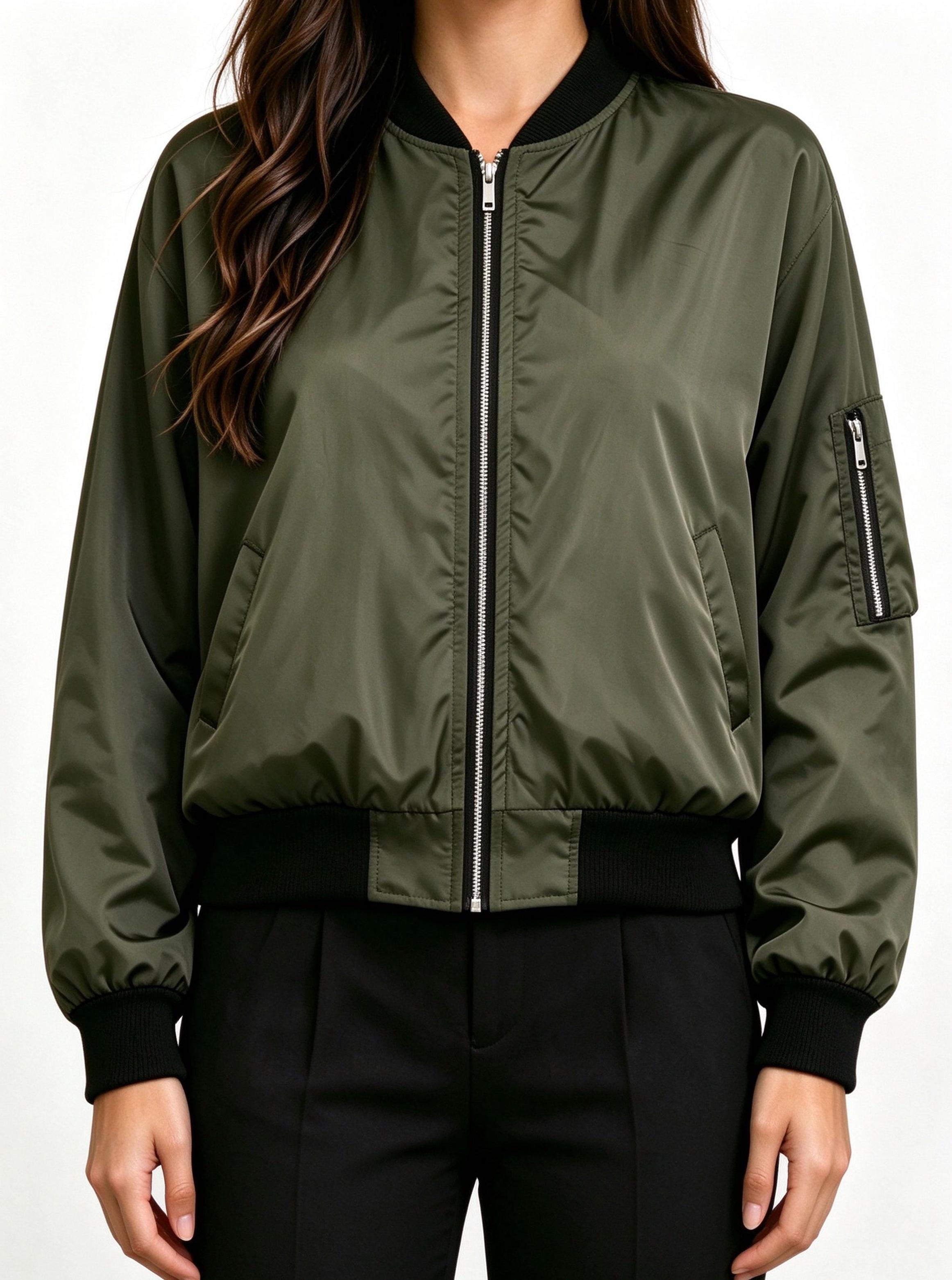 Green Solid Regular Bomber Jacket with Long Sleeves