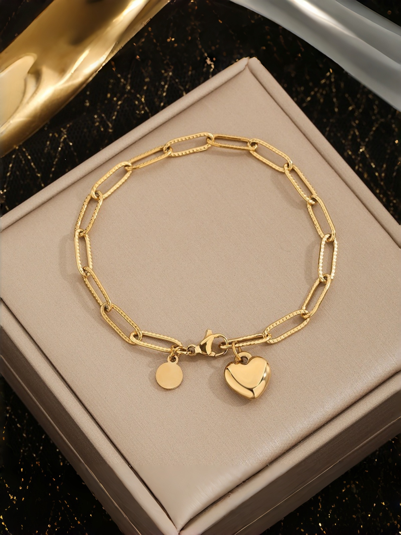 Gold Heart Link Bracelet