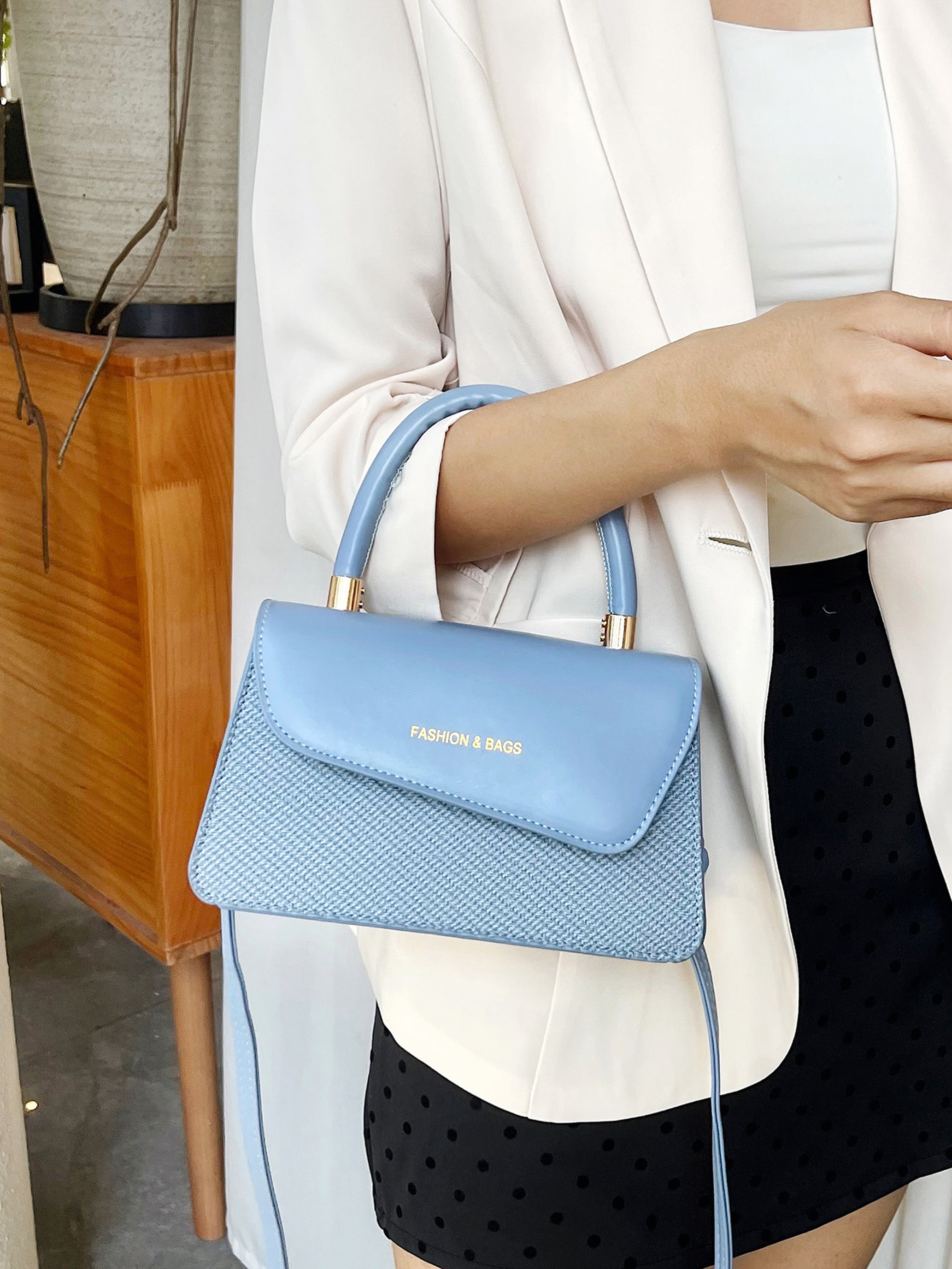 Blue Shoulder Bag with Magnetic Closure