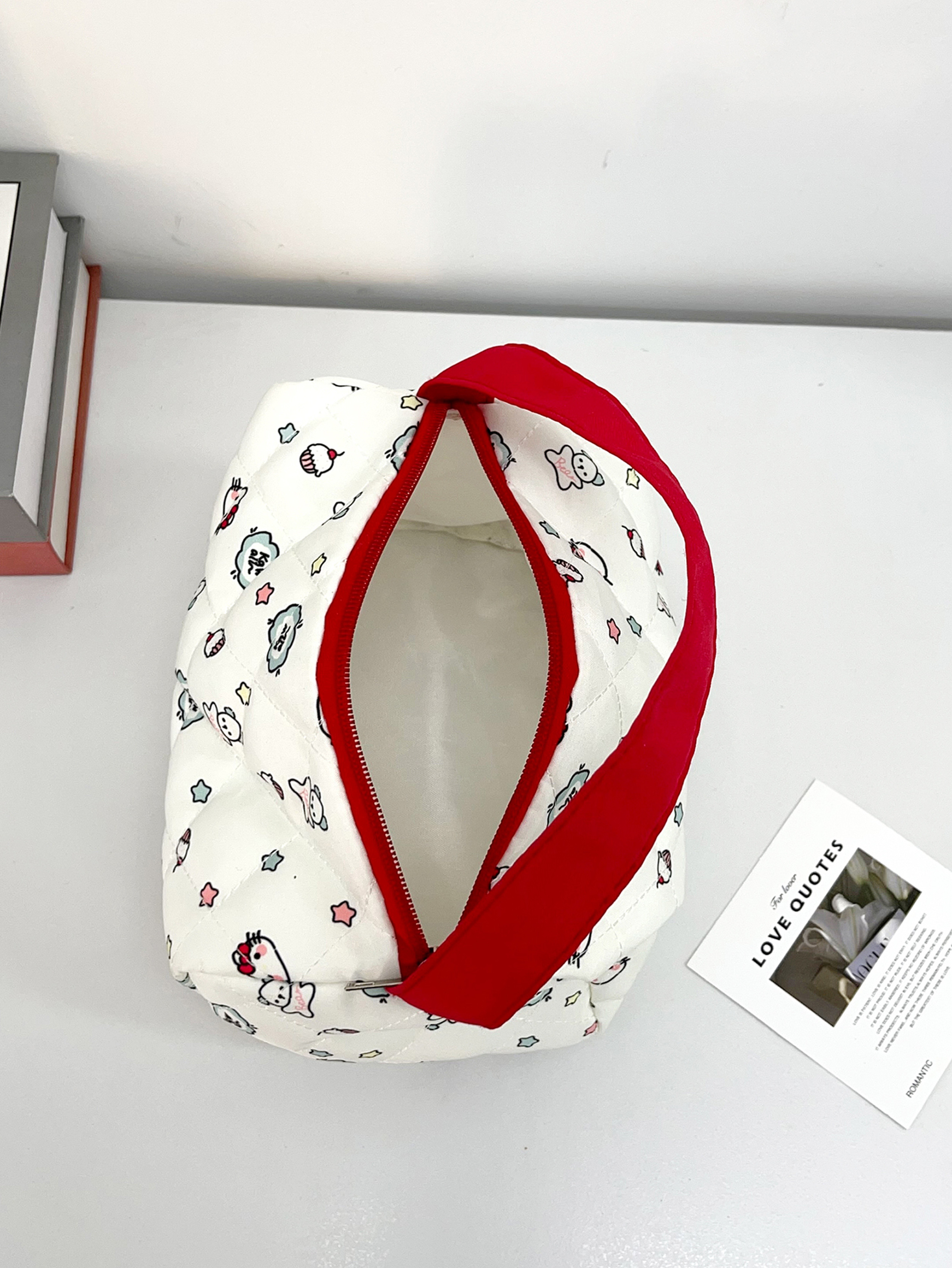 White Tote with Zip Closure
