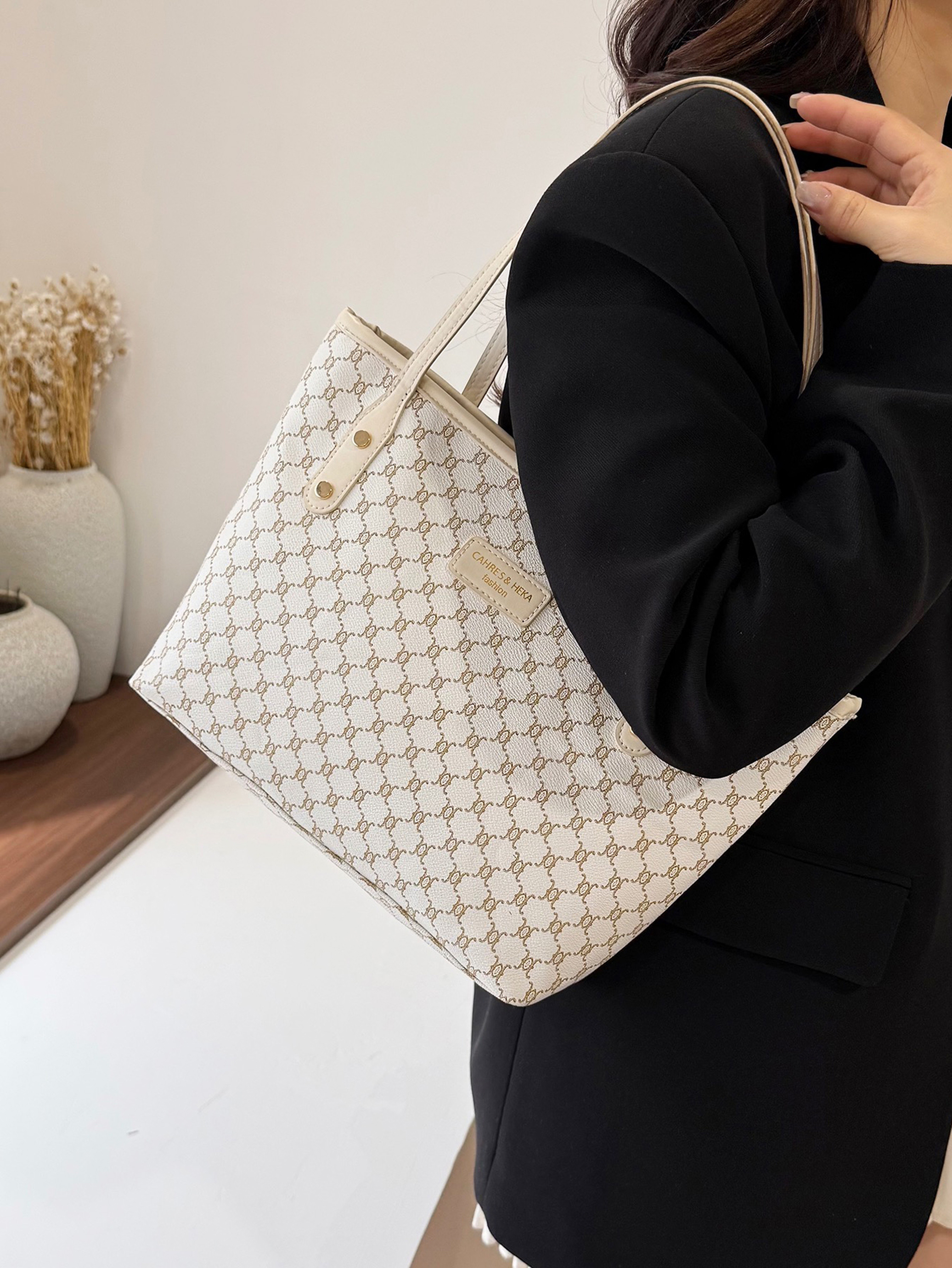 White Tote with Open Closure