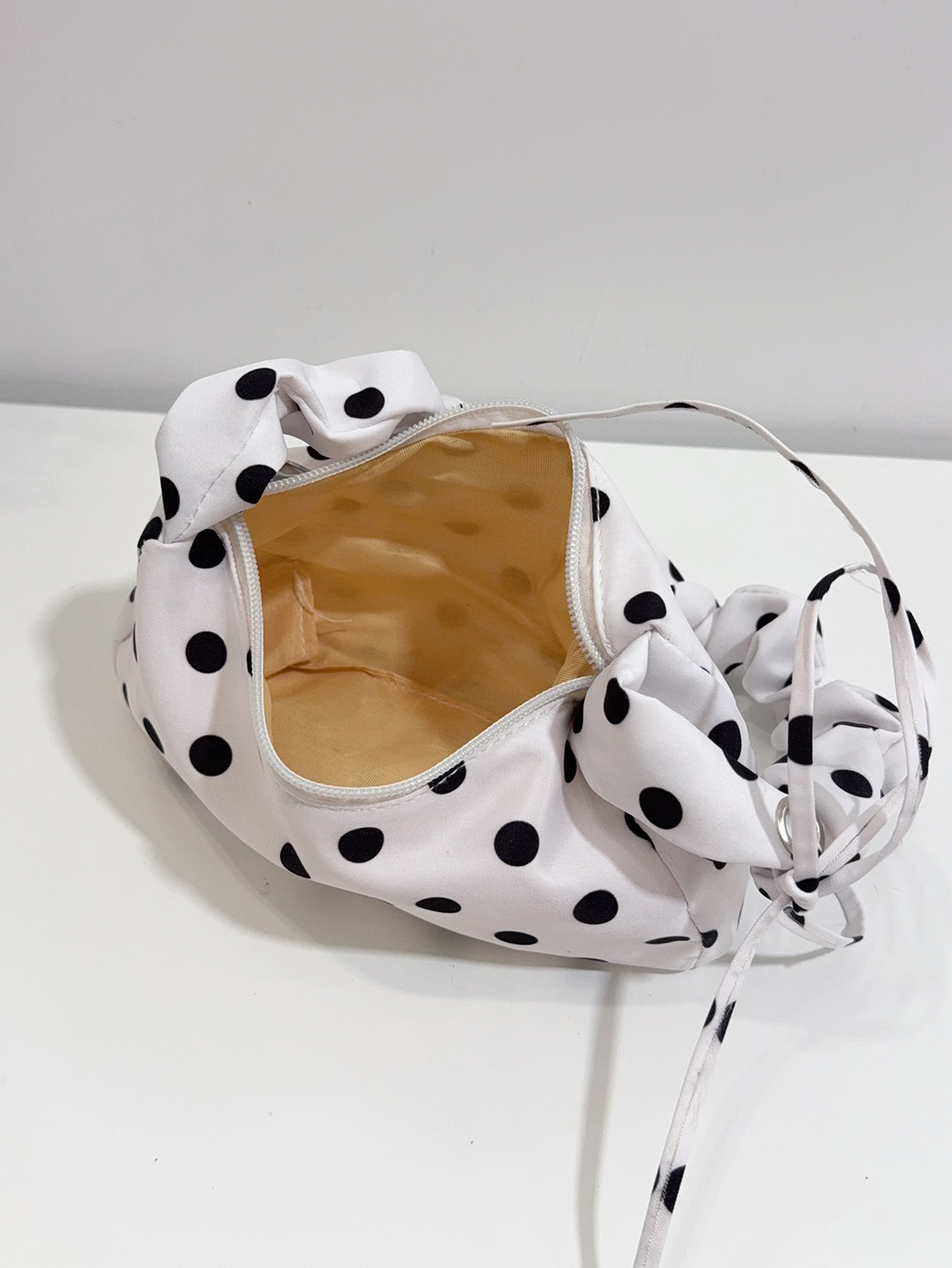 White Shoulder Bag with Zip Closure