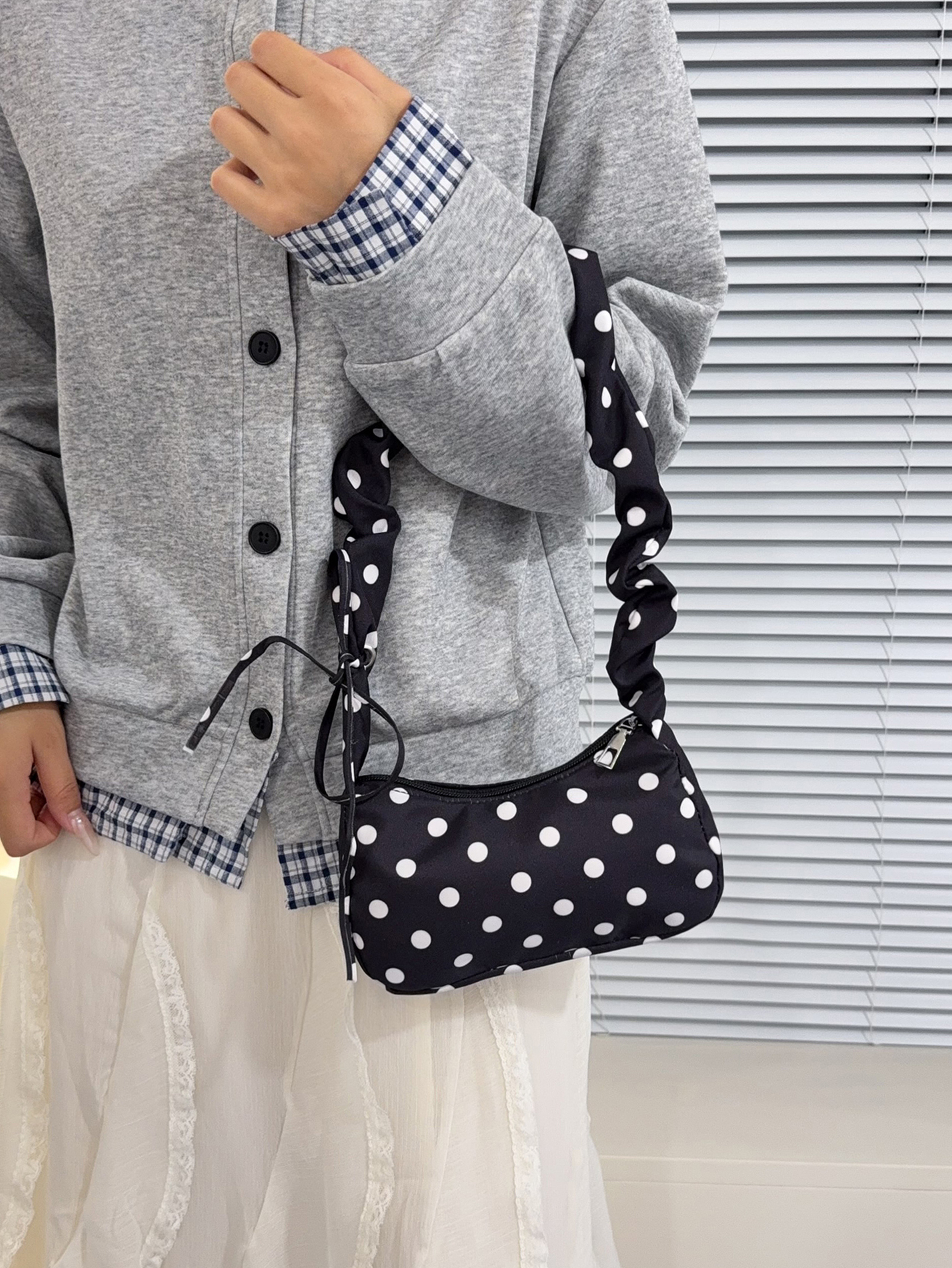 Black Shoulder Bag with Zip Closure