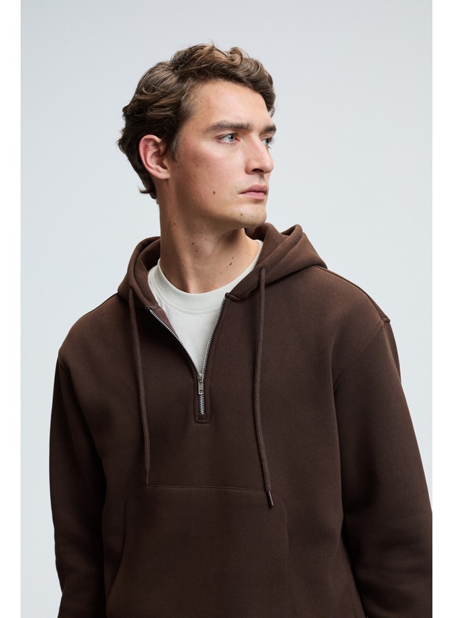 Brown Solid Hoodie with Long Sleeves