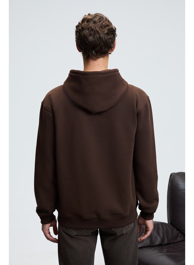 Brown Solid Hoodie with Long Sleeves