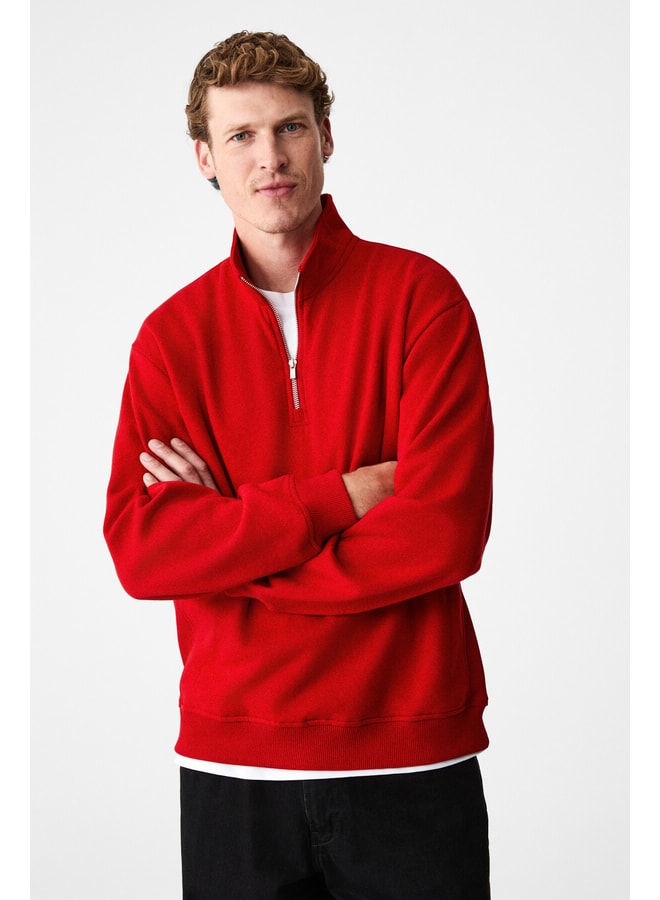 Red Solid Sweatshirt with Long Sleeves