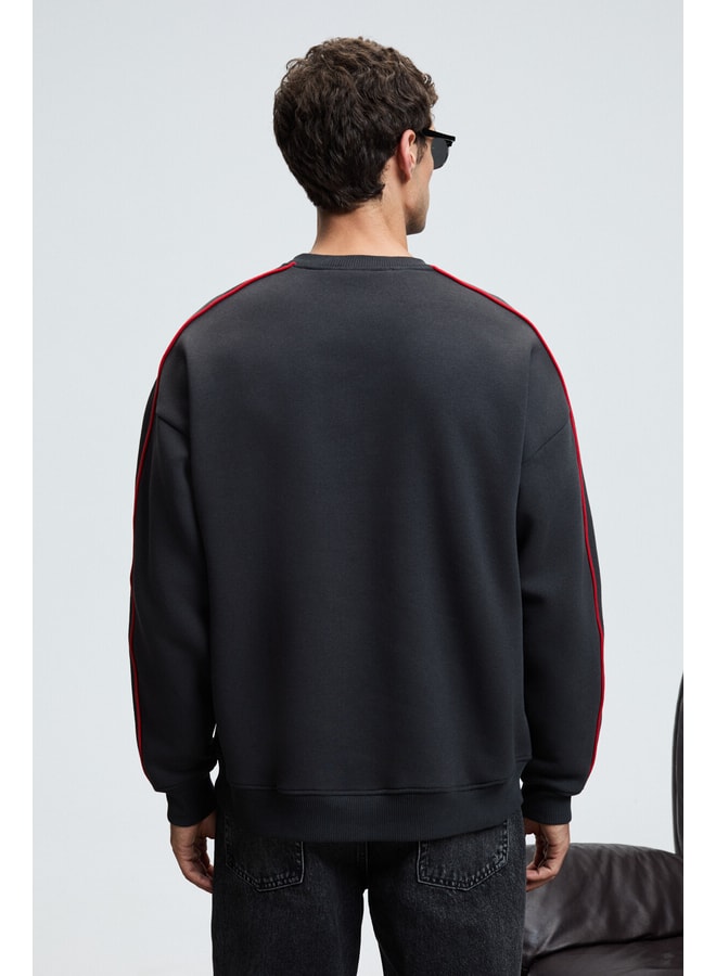 Black Slogan Sweatshirt with Long Sleeves