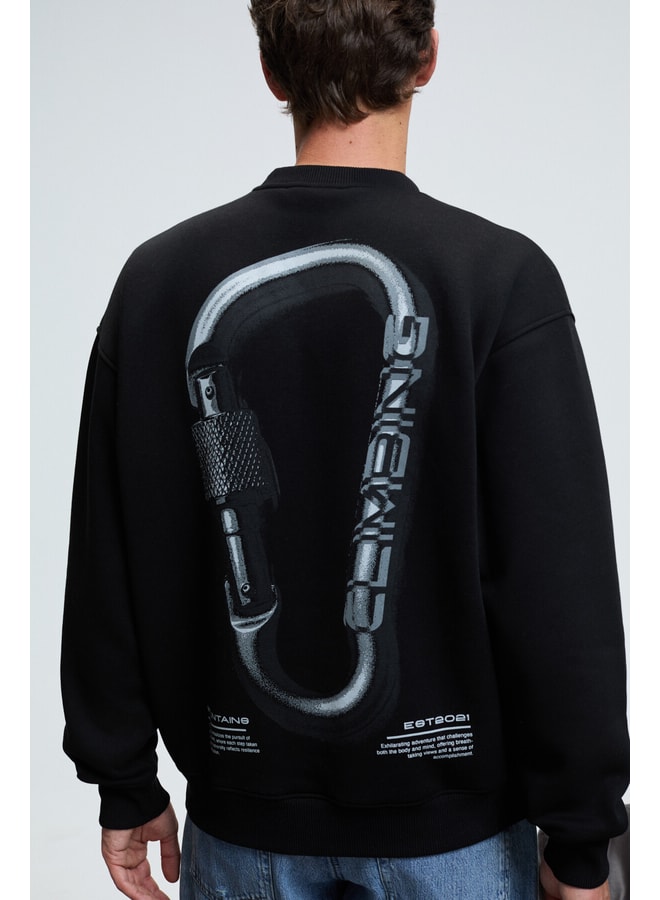 Black Graphic Sweatshirt with Long Sleeves