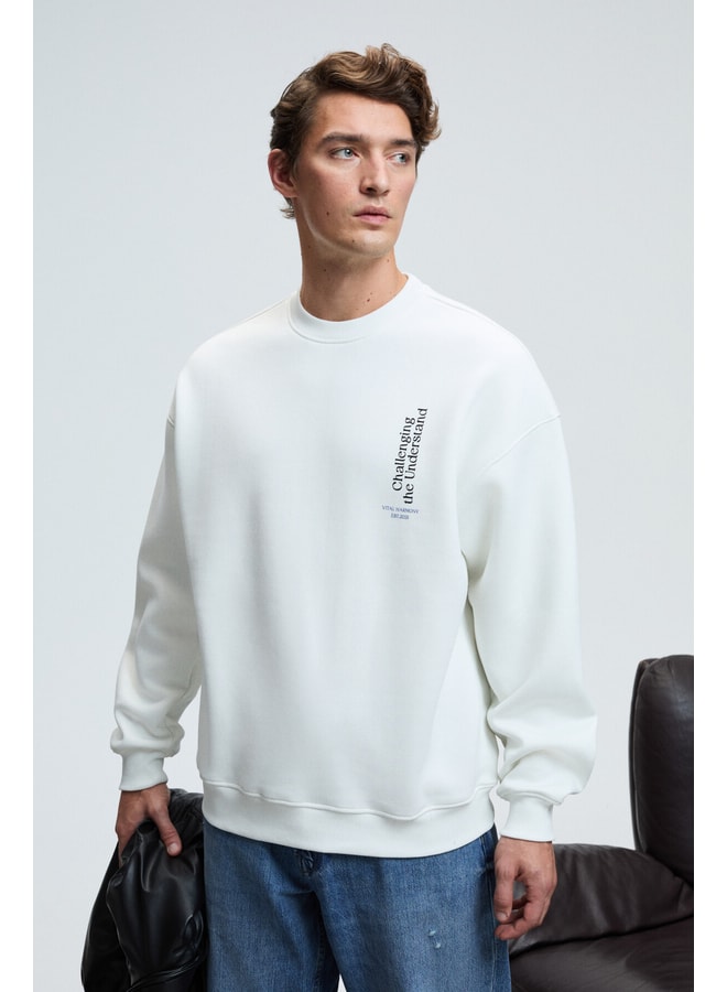 White Graphic Sweatshirt with Long Sleeves