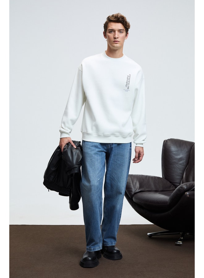 White Graphic Sweatshirt with Long Sleeves