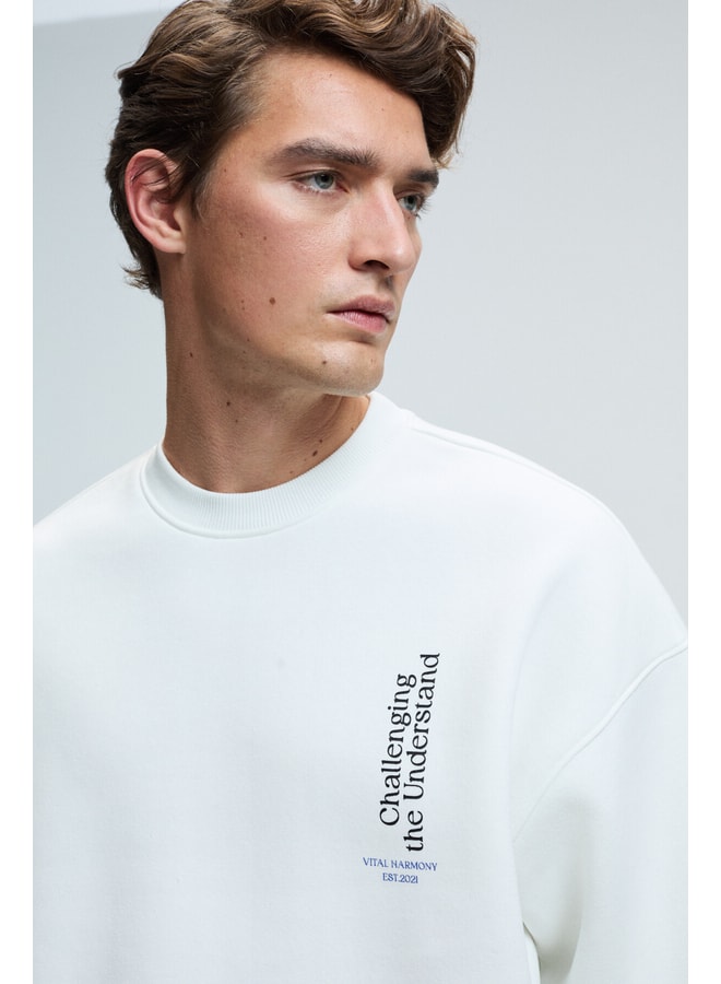 White Graphic Sweatshirt with Long Sleeves