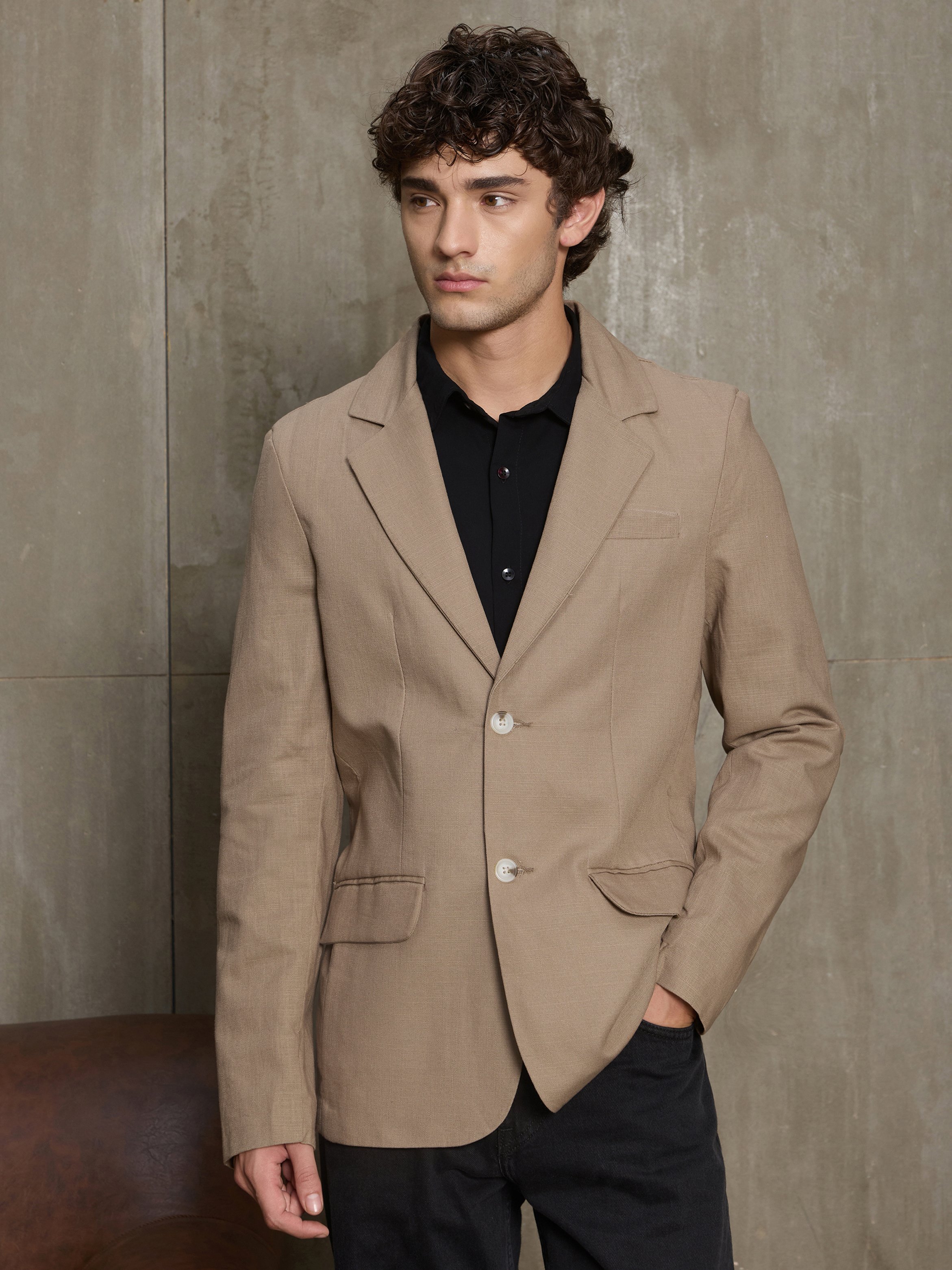 Beige Solid Tailored Blazer with Long Sleeves