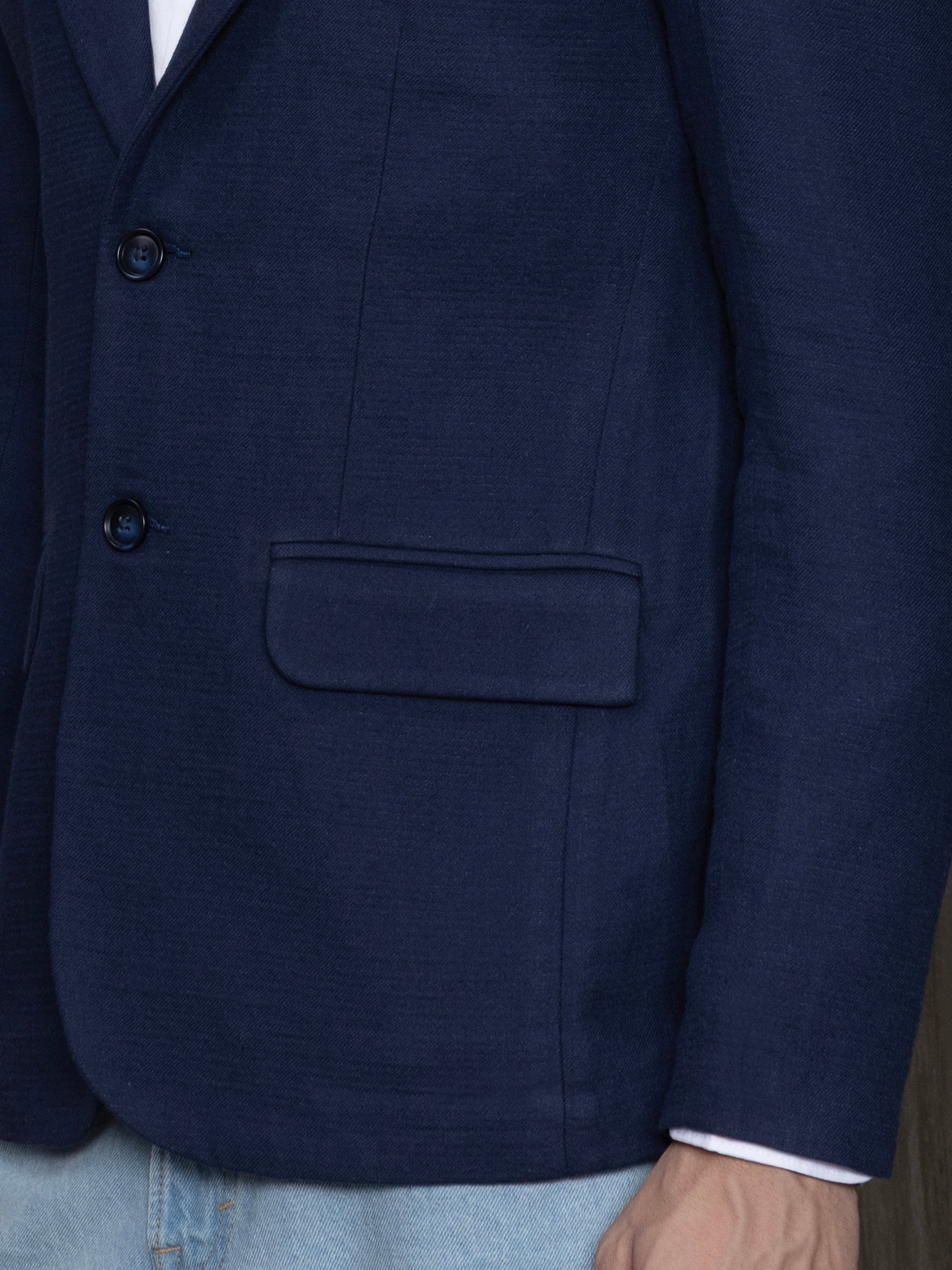 Navy Blue Solid Tailored Blazer with Long Sleeves