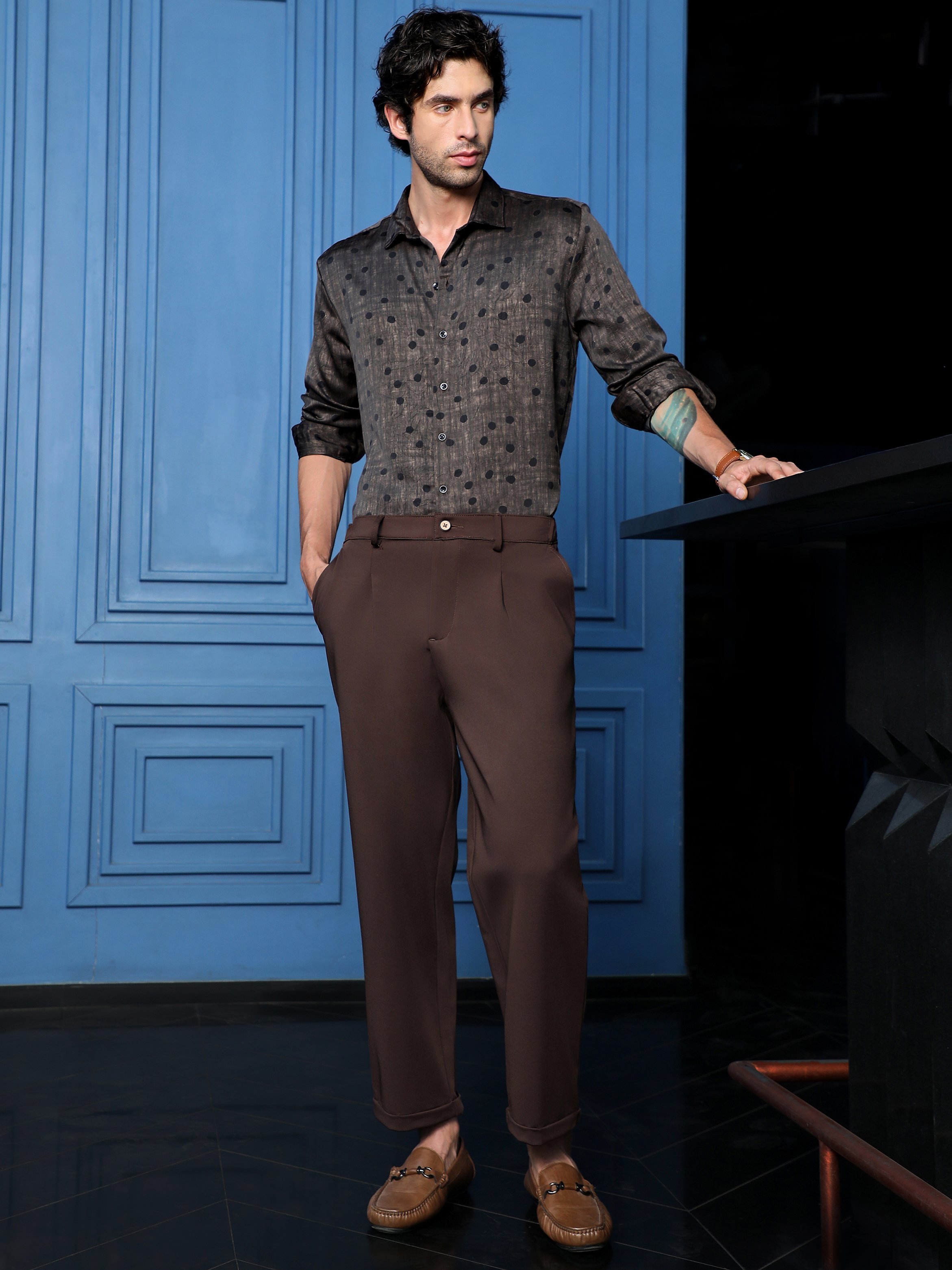 Brown Solid Regular Trousers