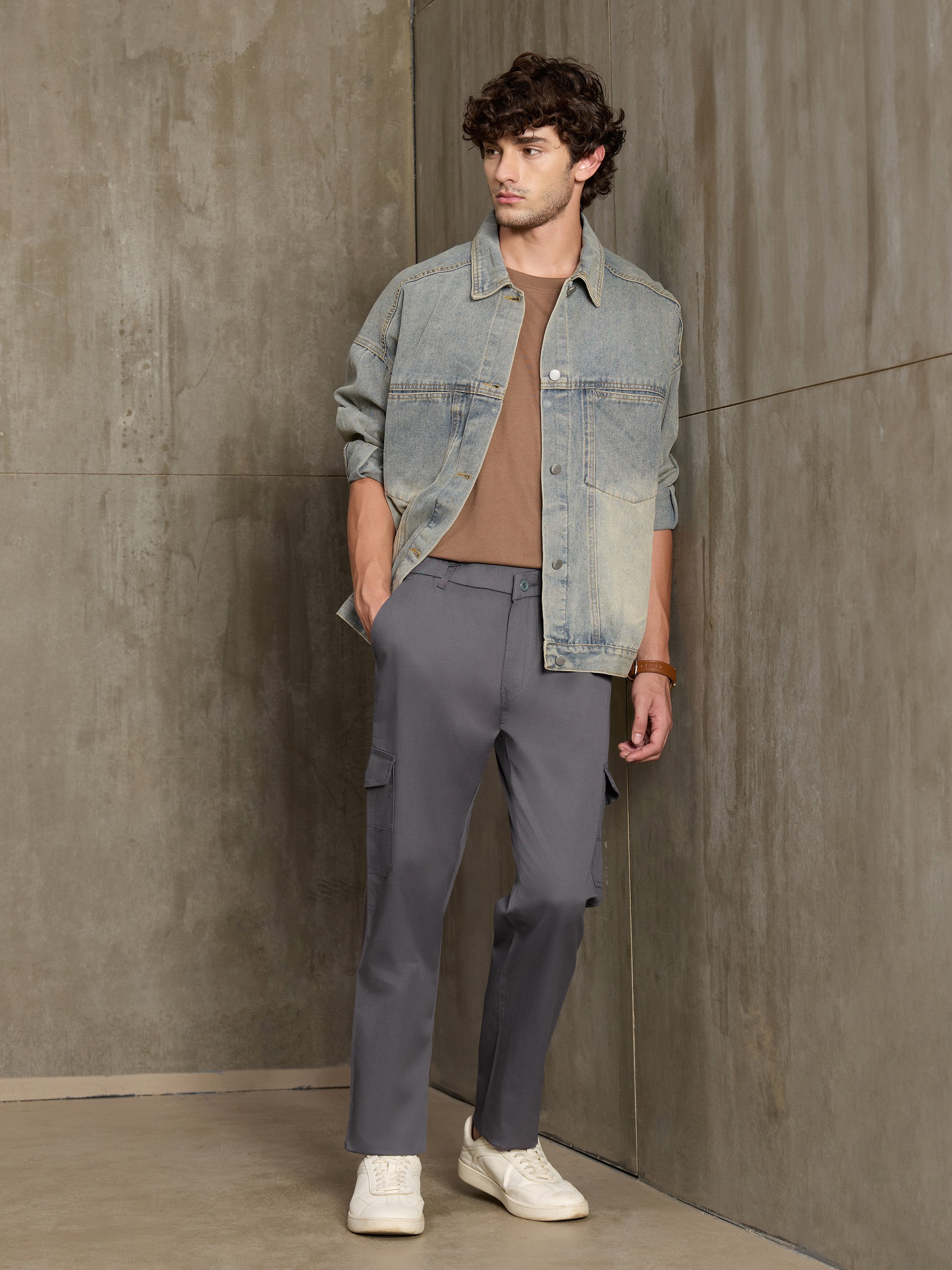 Grey Solid Regular Trousers