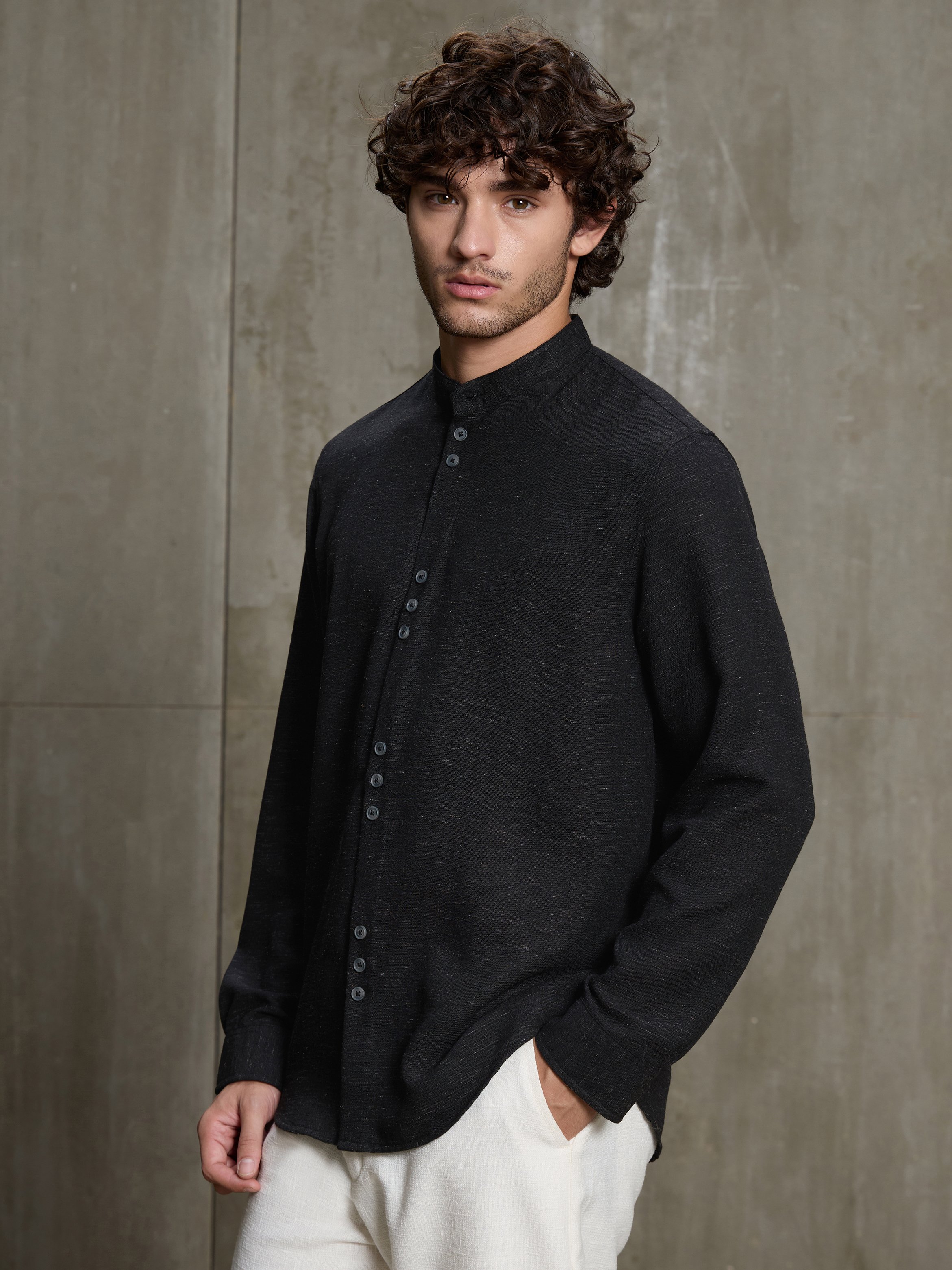 Black Solid Long Sleeves Regular Shirt