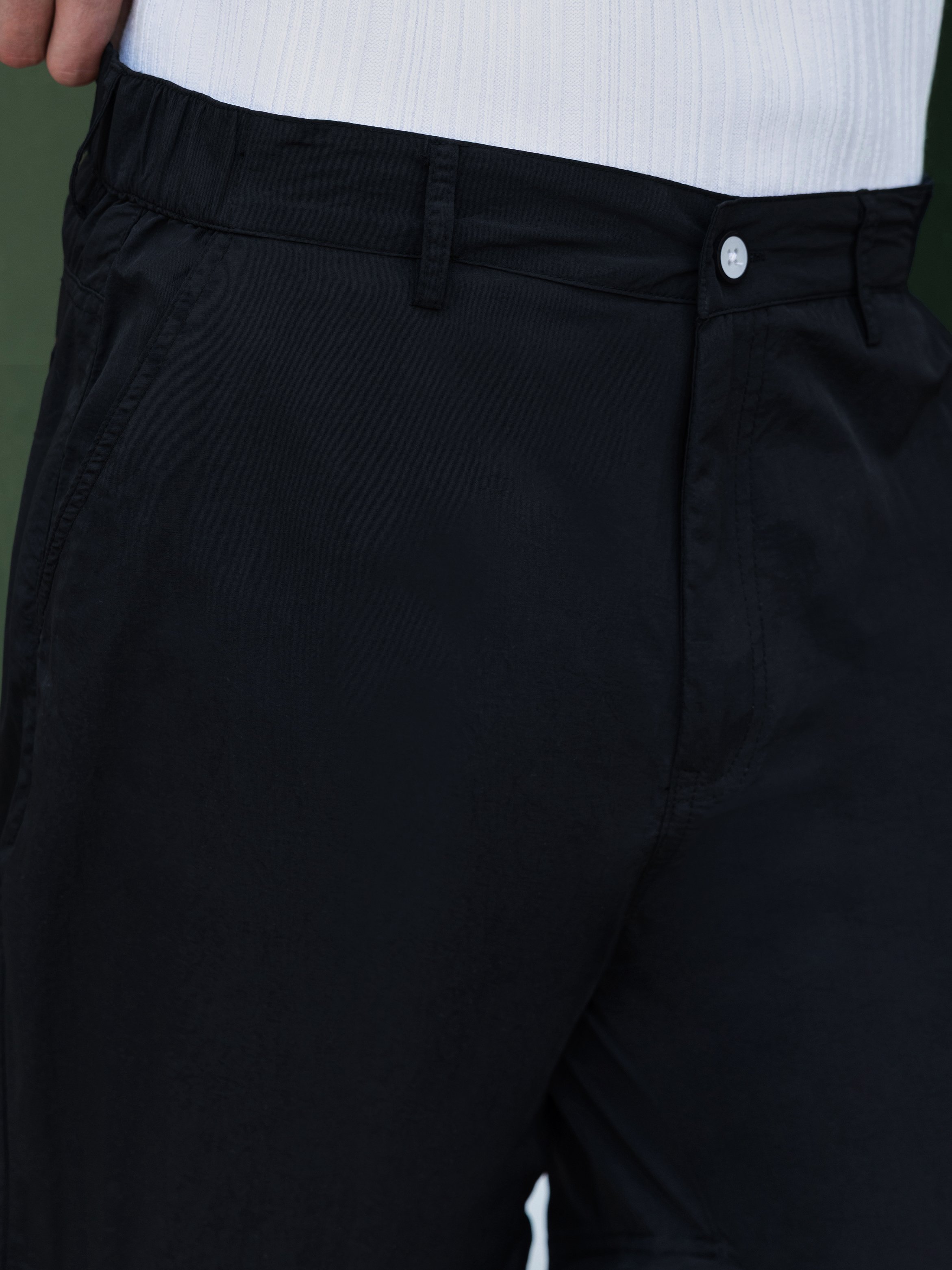 Black Solid Wide Leg Trousers