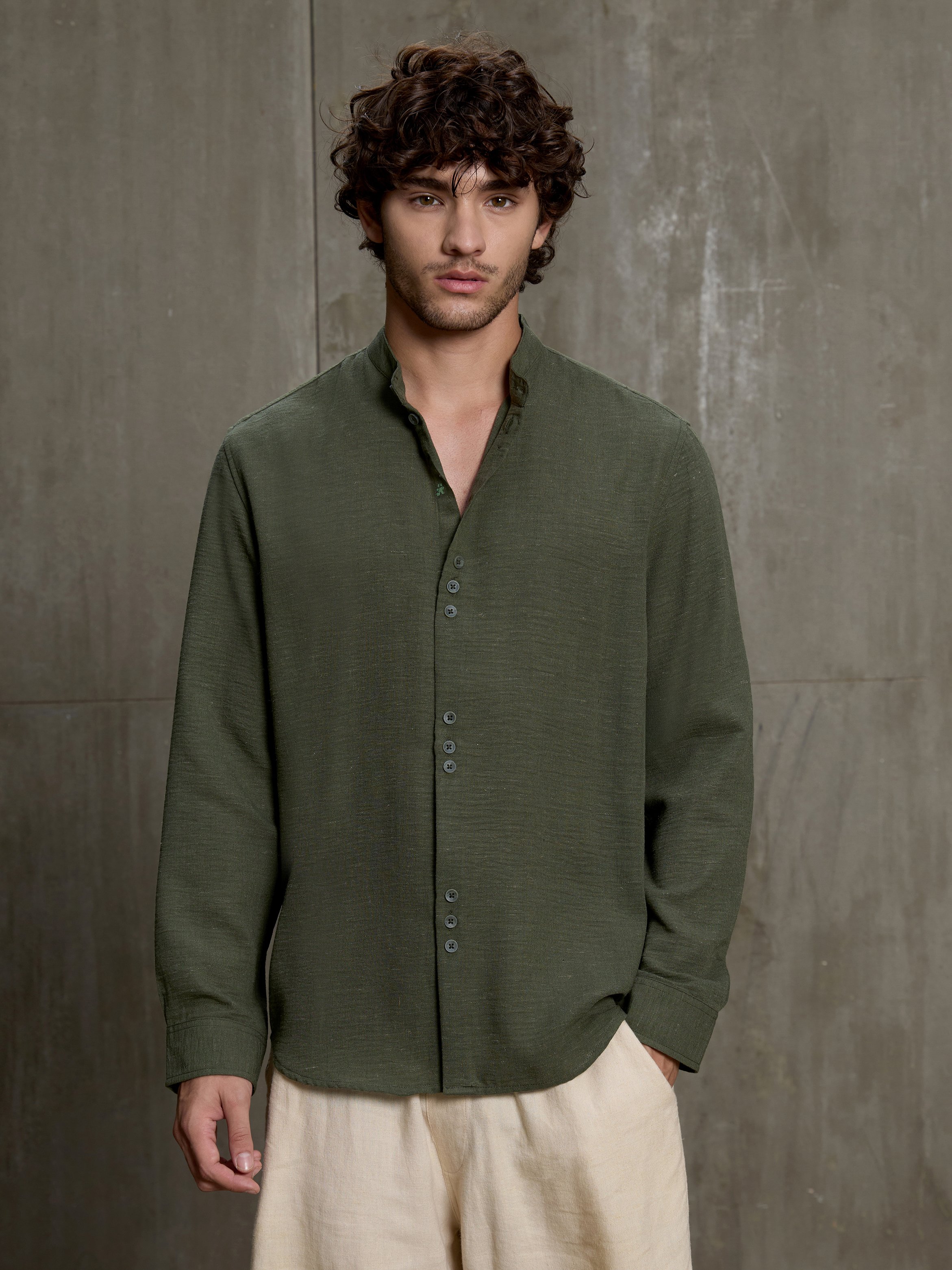 Green Solid Long Sleeves Regular Shirt