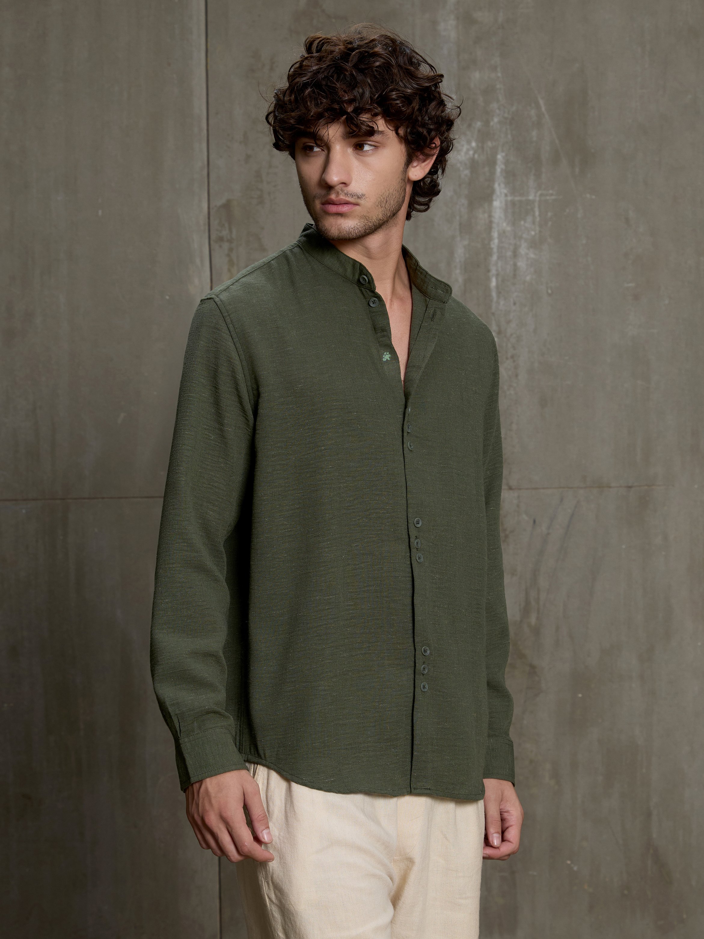 Green Solid Long Sleeves Regular Shirt
