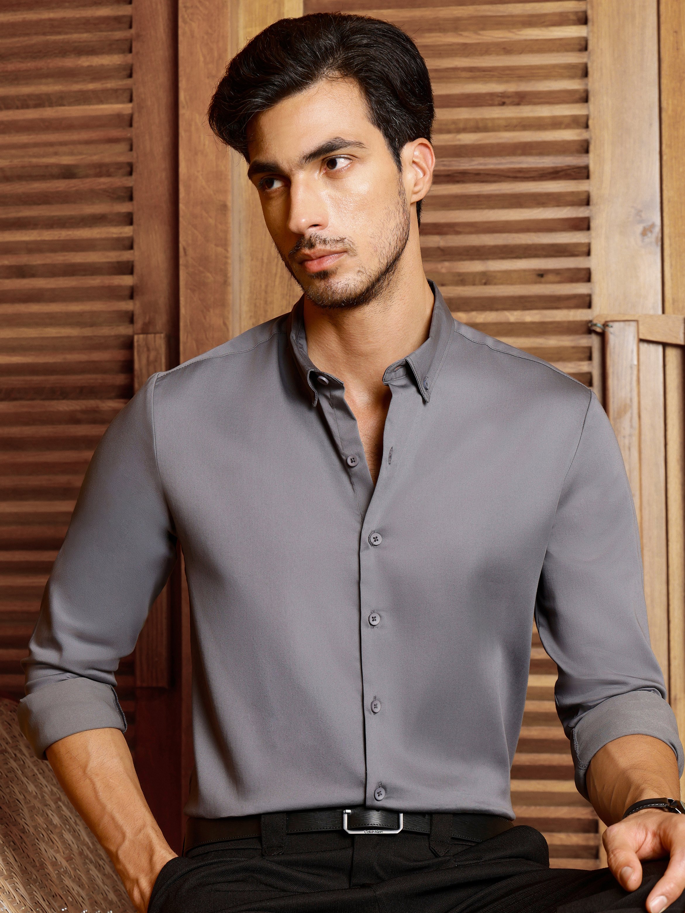 Grey Solid Long Sleeves Slim Shirt