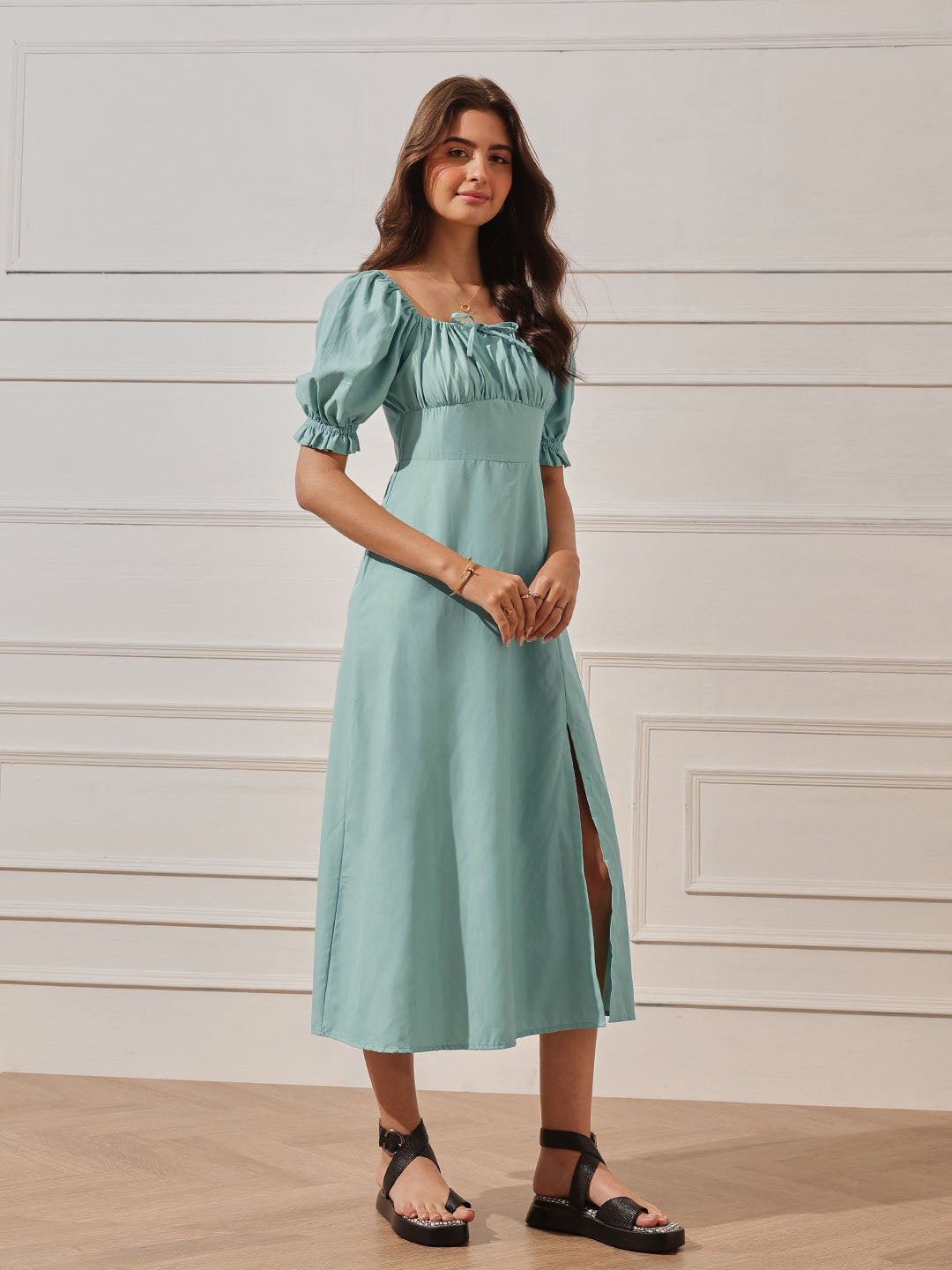Green Solid Square Neck Fit and Flare Midi Dress
