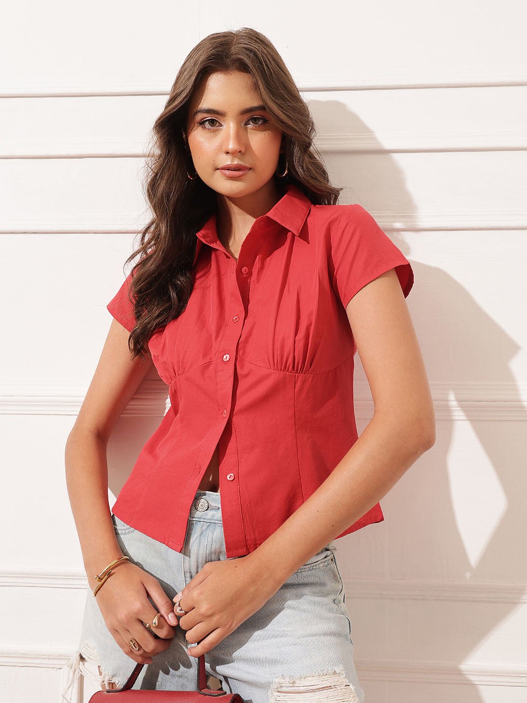 Red Solid Short Sleeves Fitted Shirt