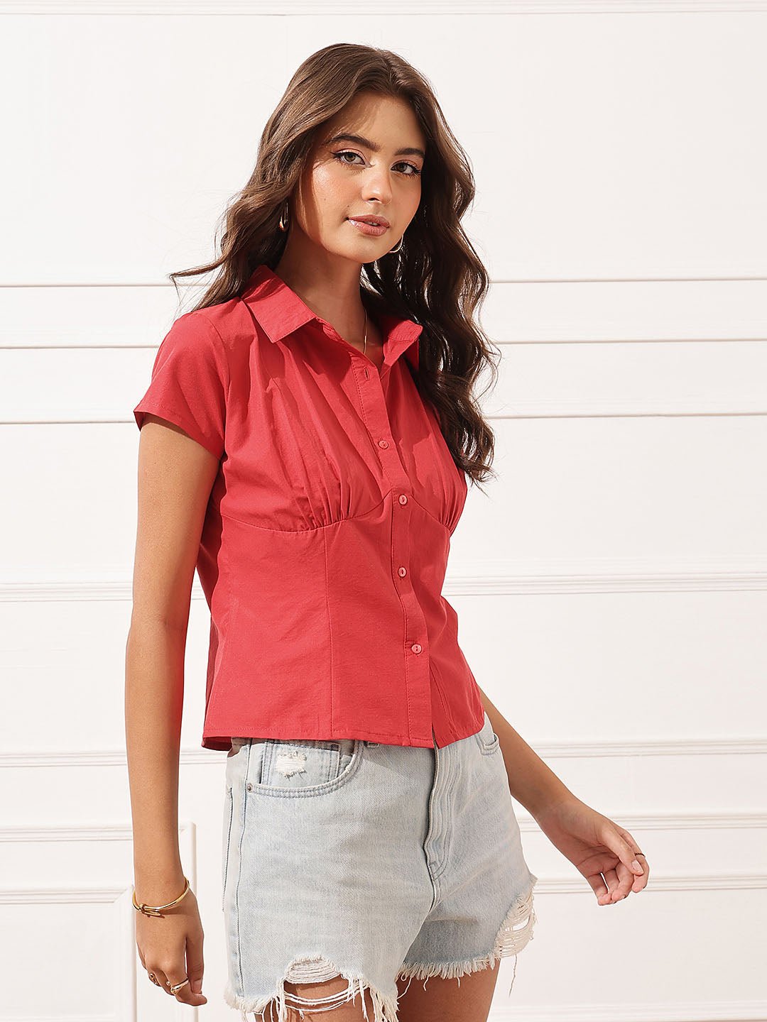 Red Solid Short Sleeves Fitted Shirt