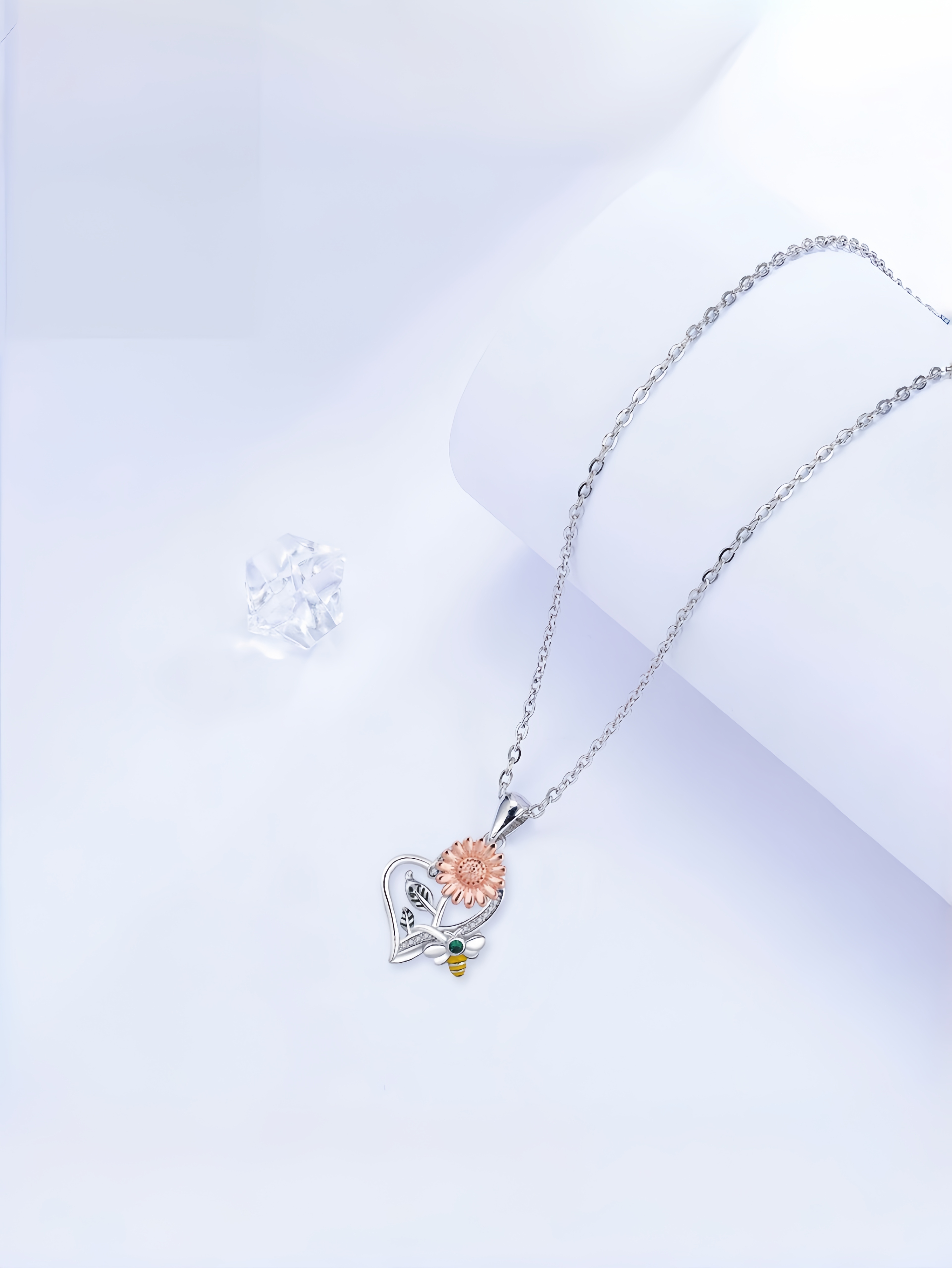 Silver Flower Pendant Necklace
