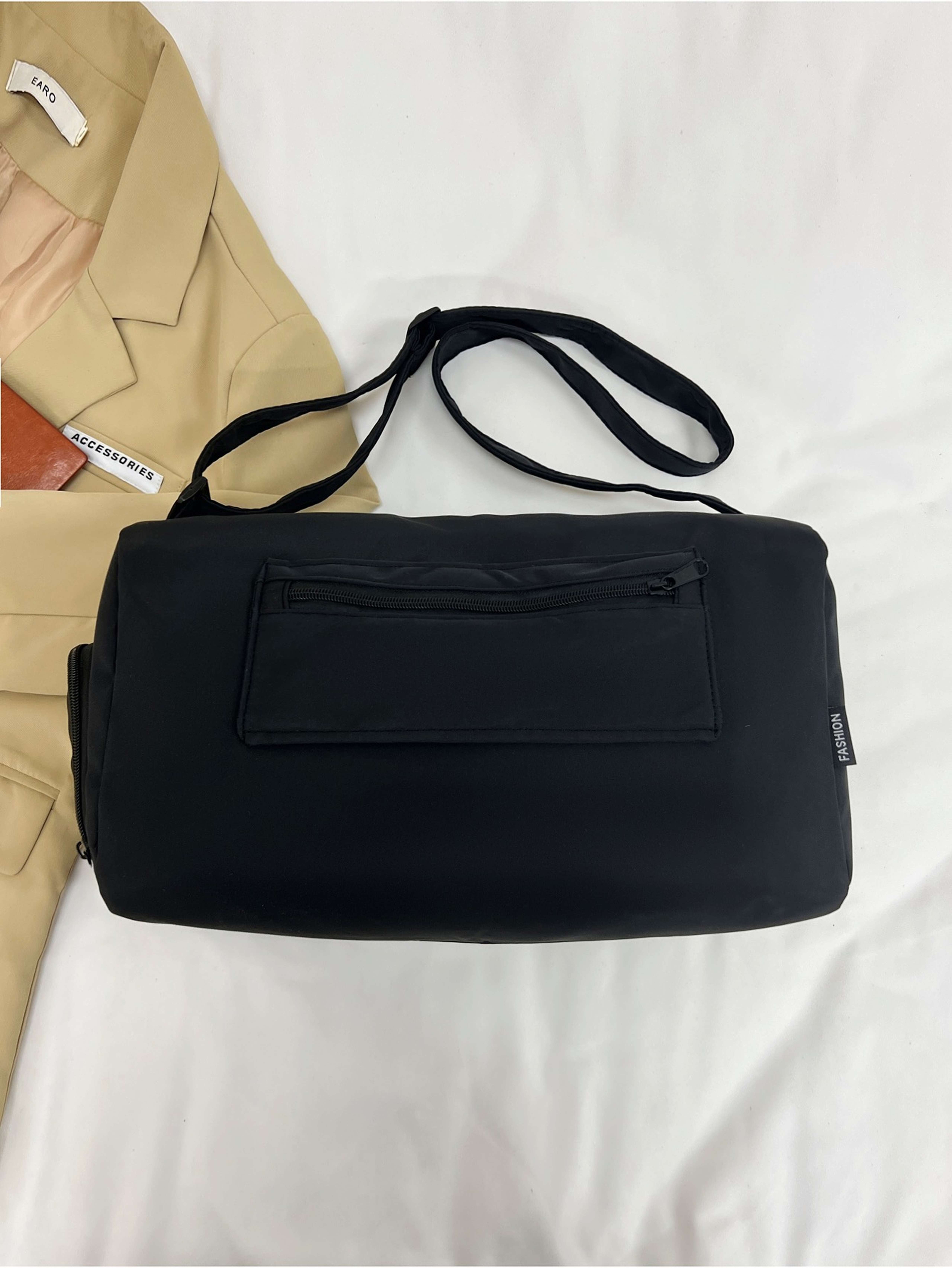 Black Shoulder Bag with Zip Closure