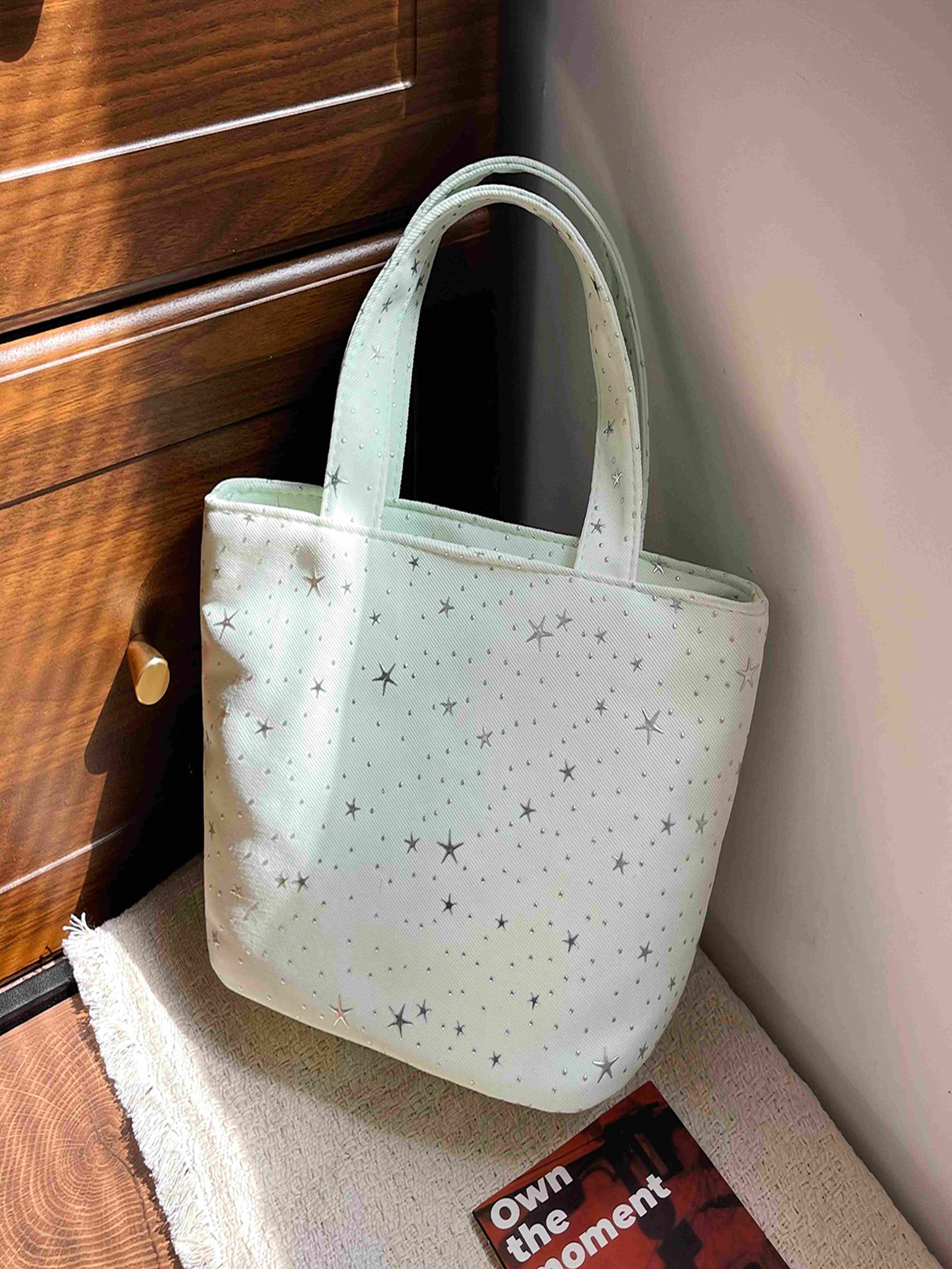 Green Tote with Zip Closure