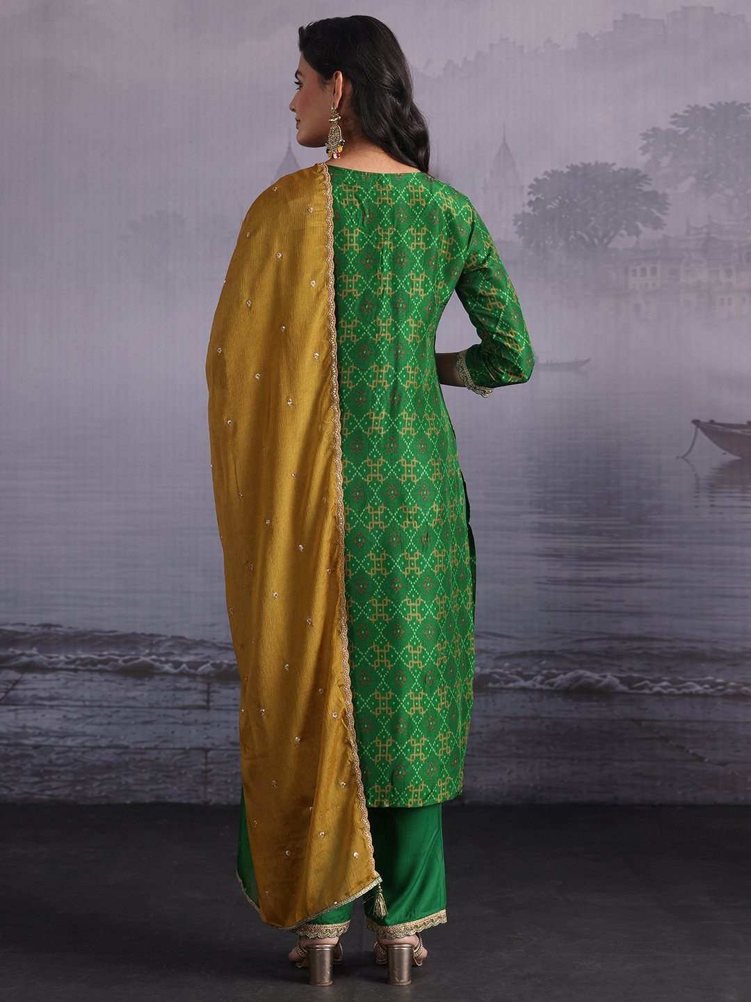 Emerald Green Patola Print Kurta Set with Dupatta and Straight Pants