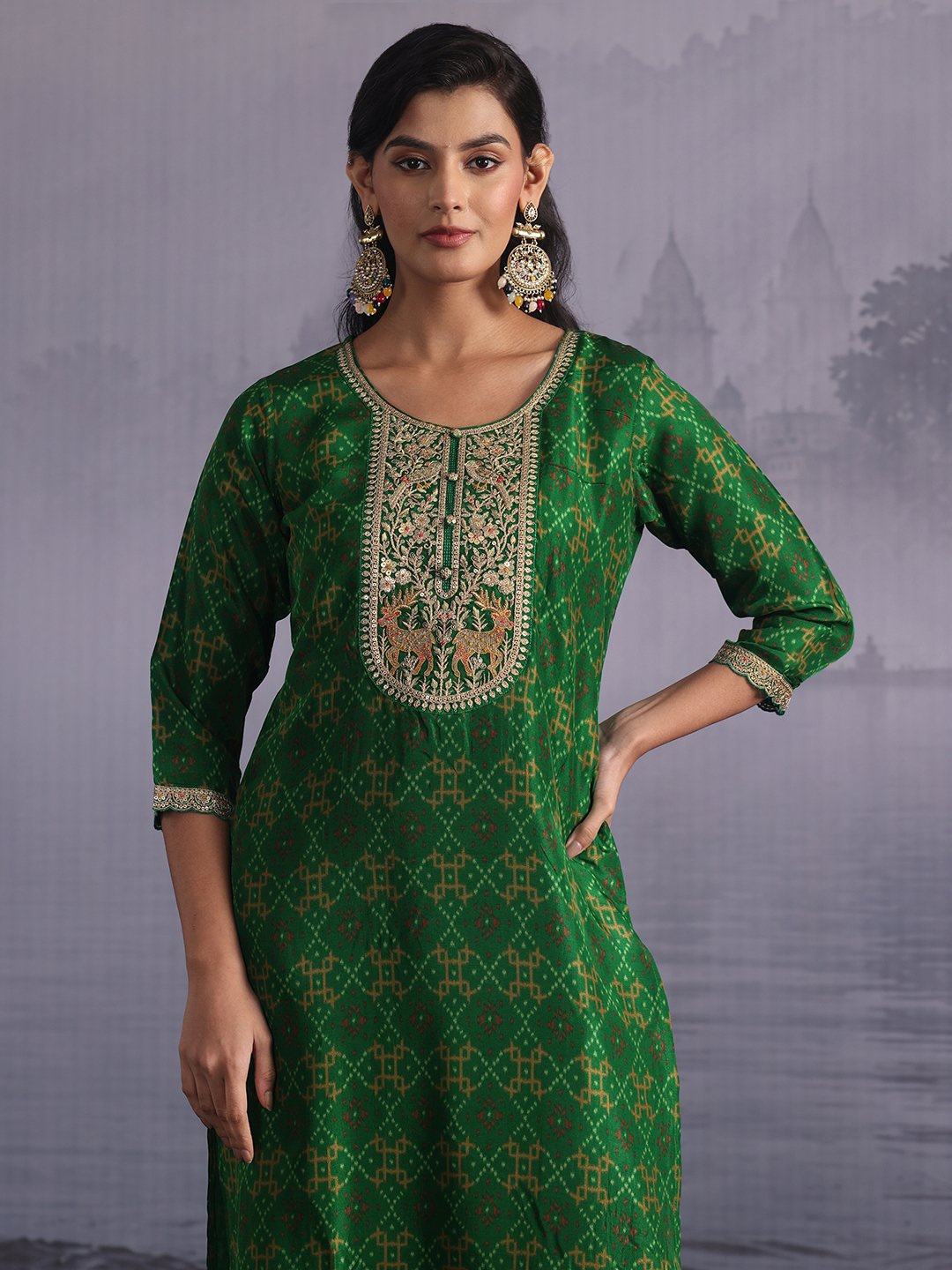 Emerald Green Patola Print Kurta Set with Dupatta and Straight Pants